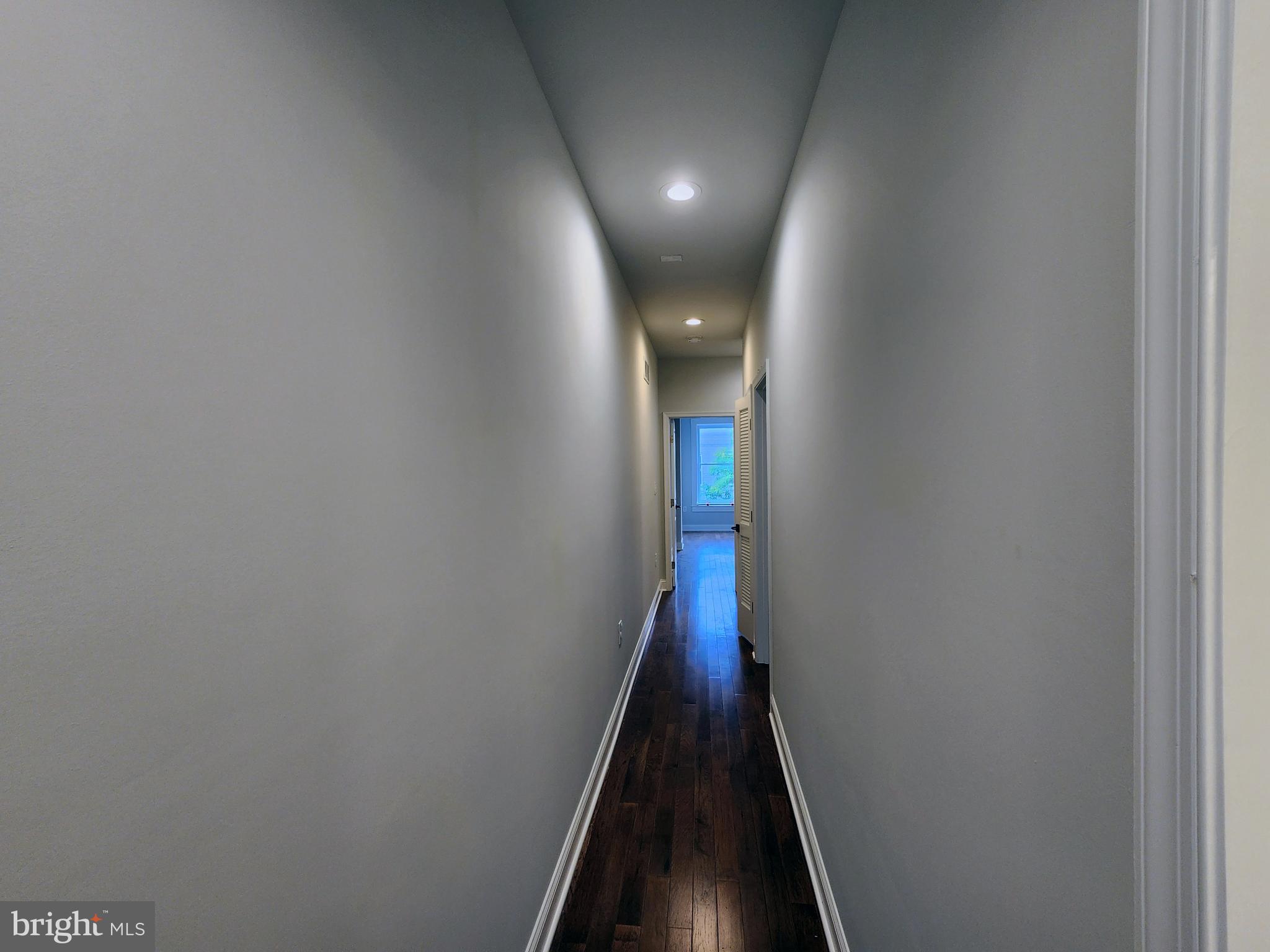 BROADWAY EAST - Residential