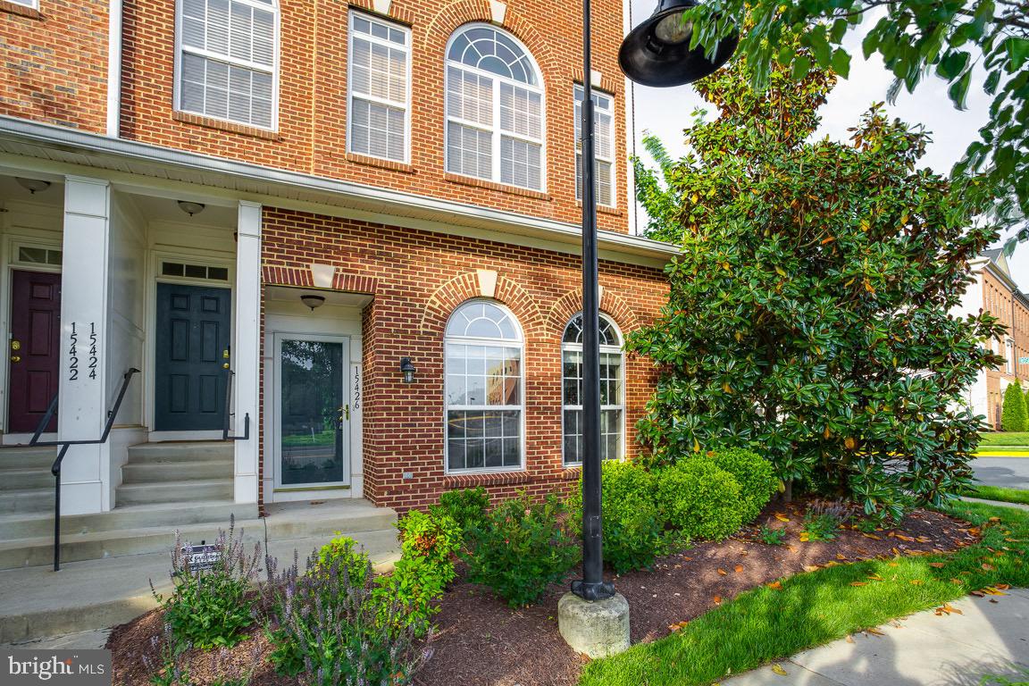 MARKET CENTER CONDOMINIUM - Residential Lease