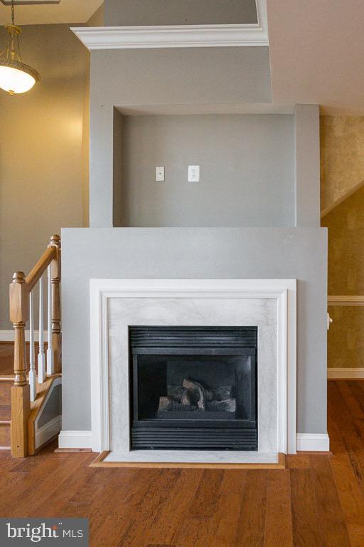 MARKET CENTER CONDOMINIUM - Residential Lease