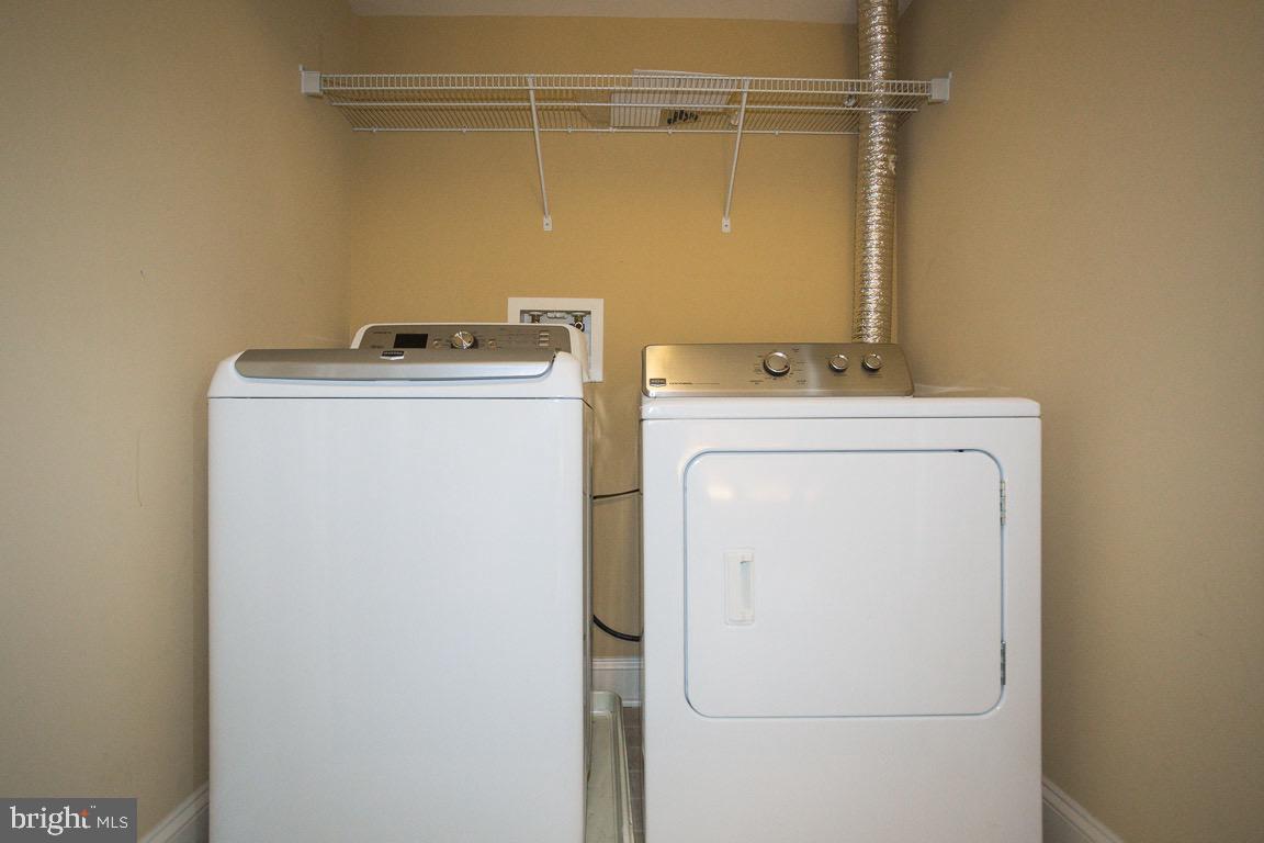 MARKET CENTER CONDOMINIUM - Residential Lease