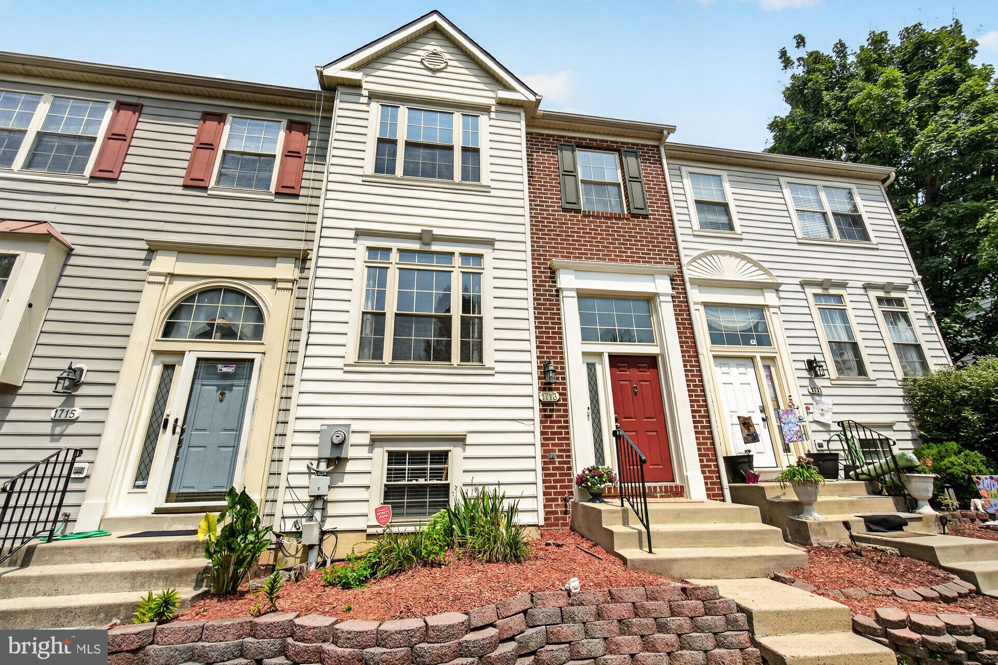 1713 WOODRUFF WAY