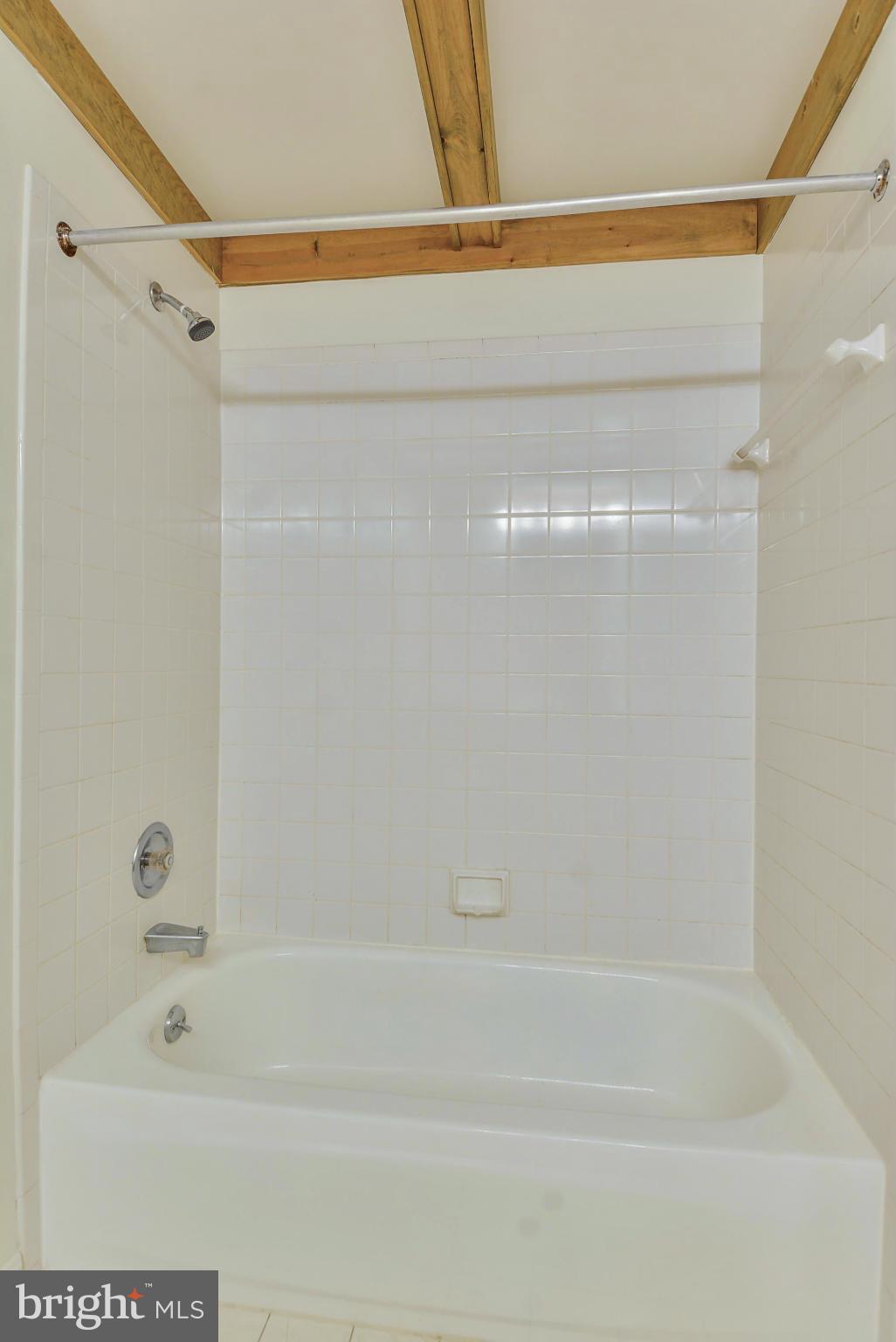 WOODLAWN TERRACE - Residential Lease