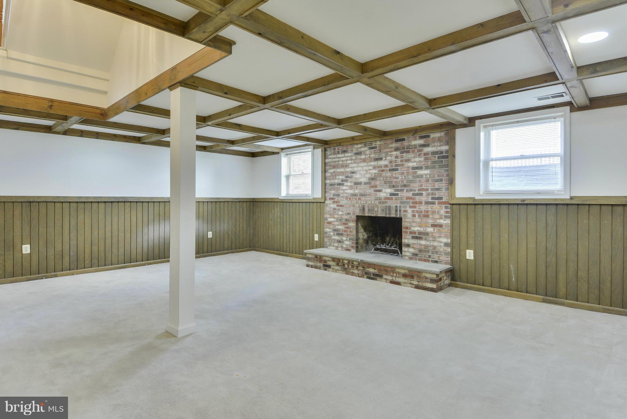 WOODLAWN TERRACE - Residential Lease