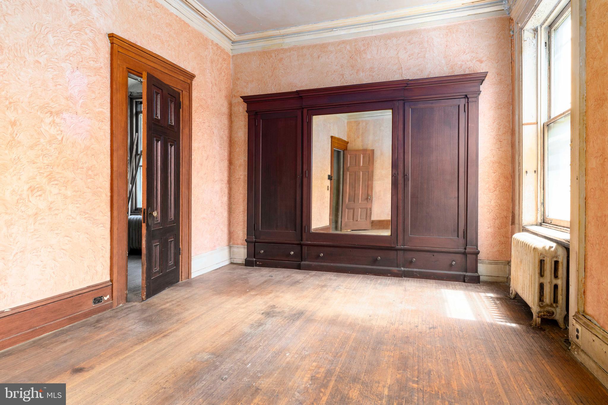 FAIRMOUNT - Residential