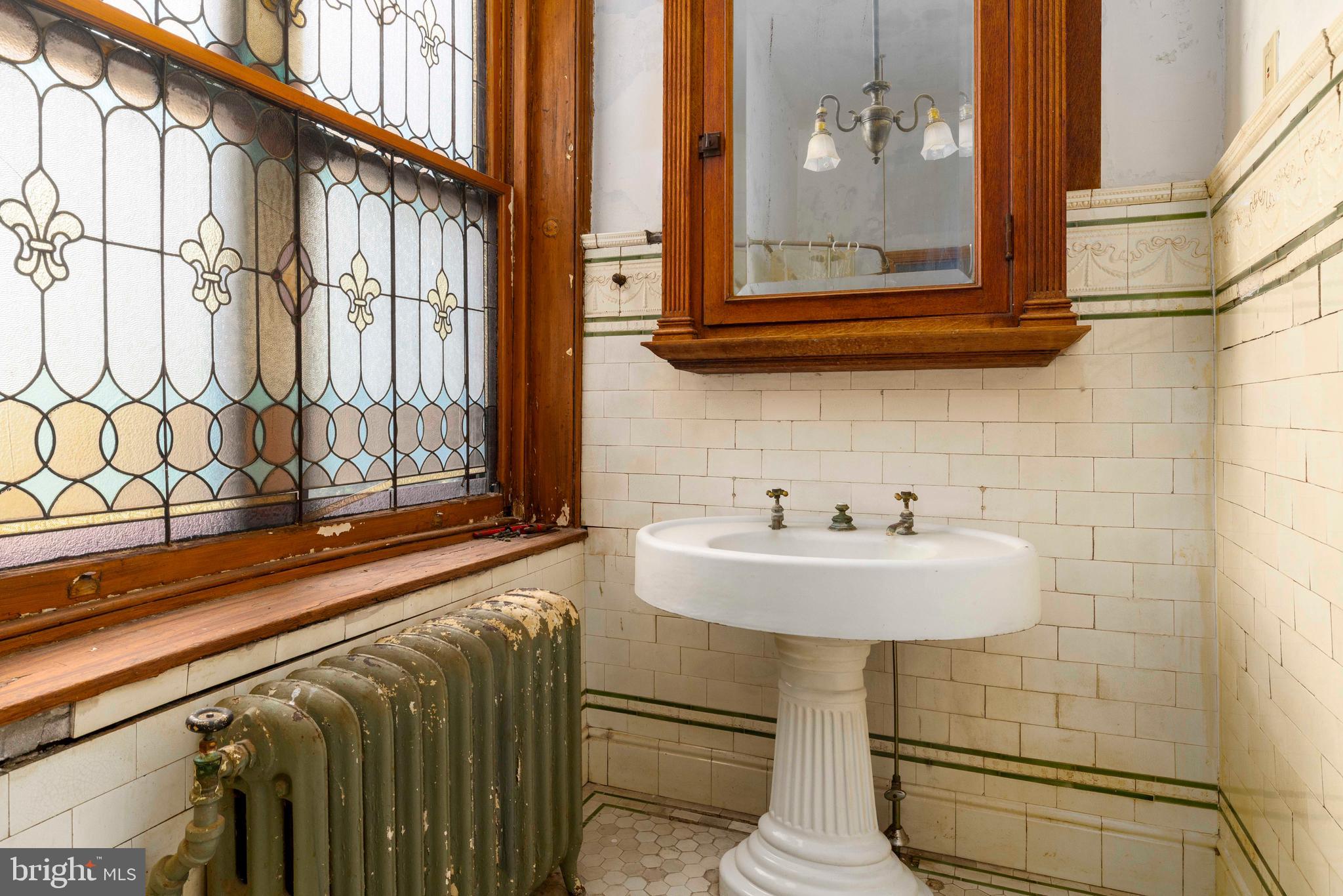 FAIRMOUNT - Residential