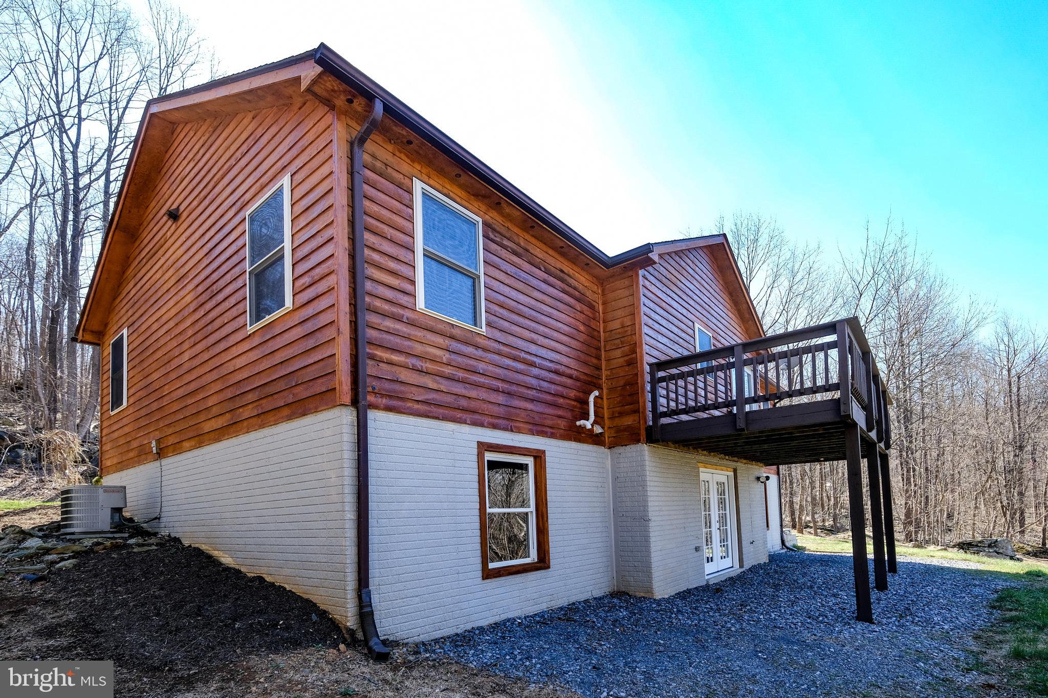 BLUE MOUNTAIN - Residential