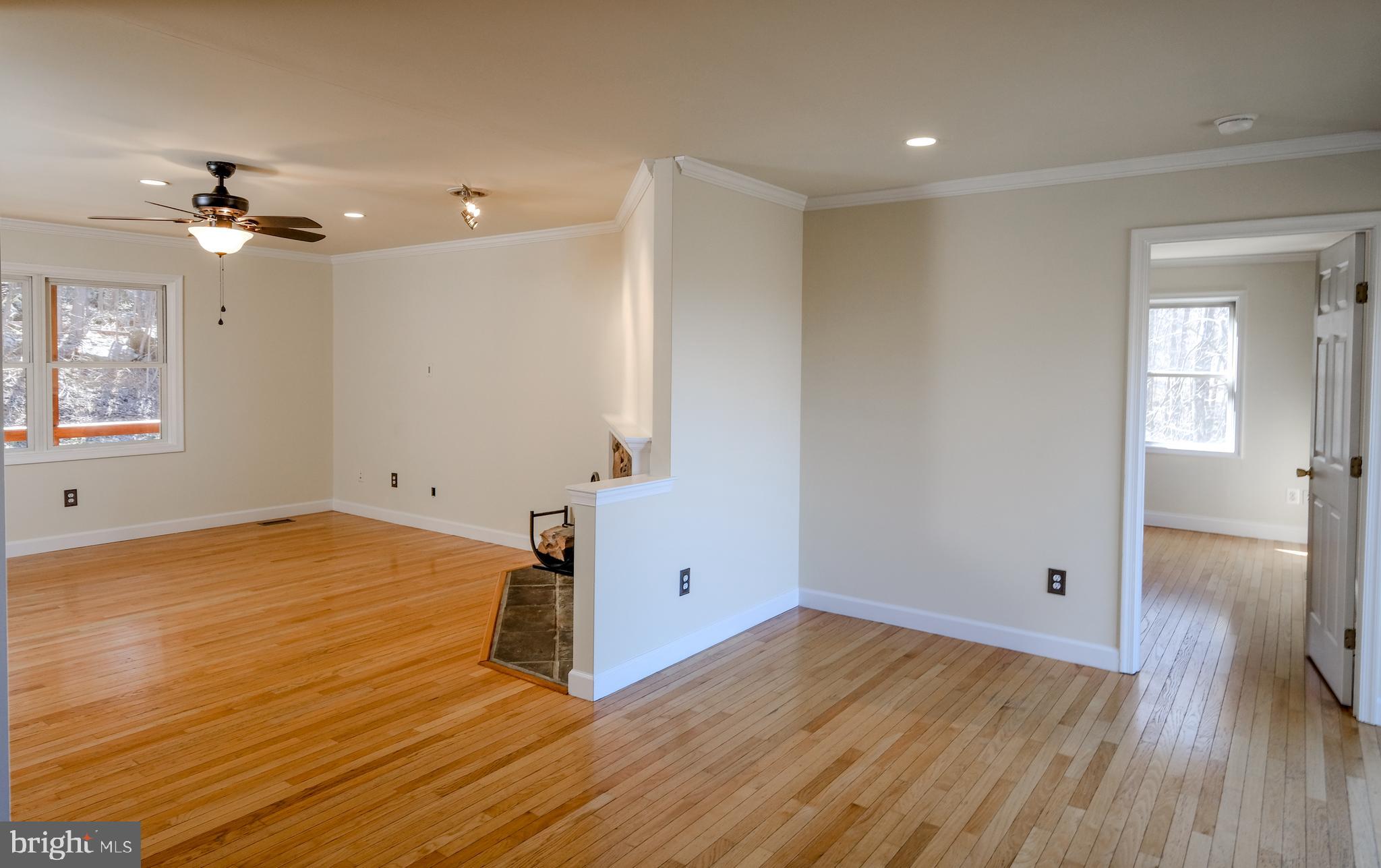 BLUE MOUNTAIN - Residential