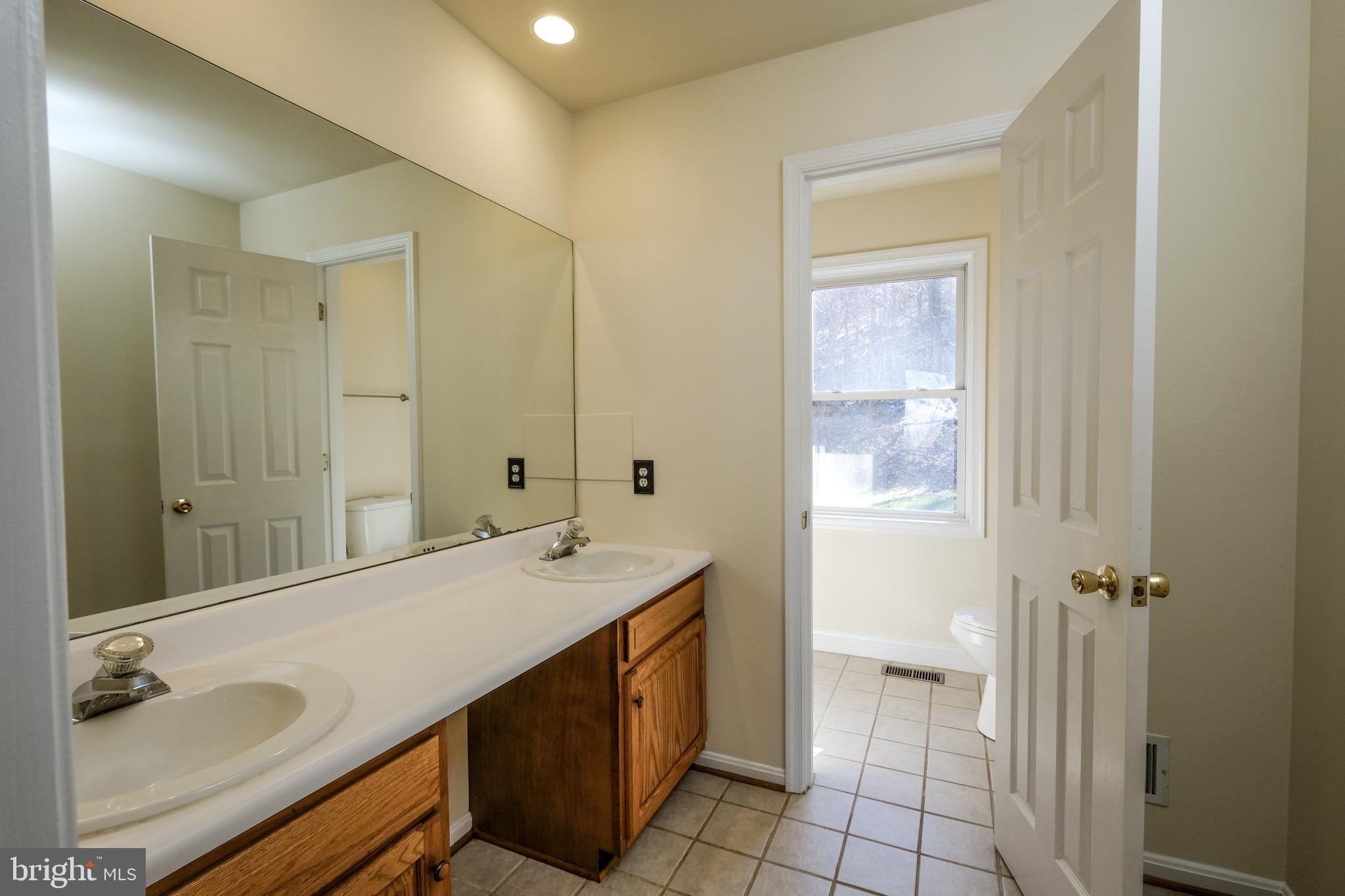 BLUE MOUNTAIN - Residential