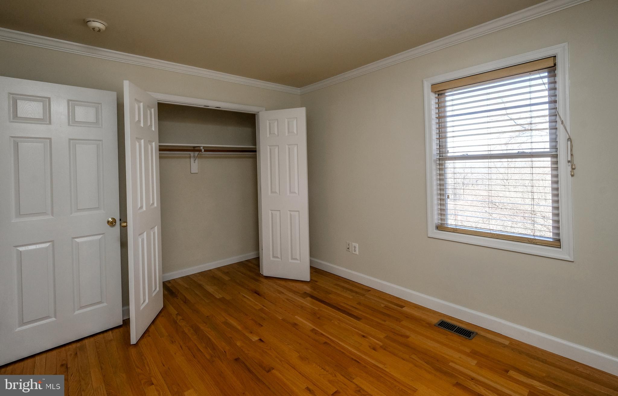 BLUE MOUNTAIN - Residential