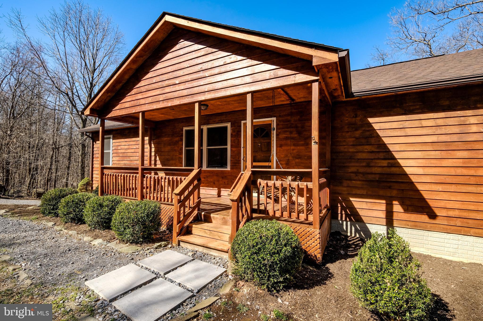 BLUE MOUNTAIN - Residential