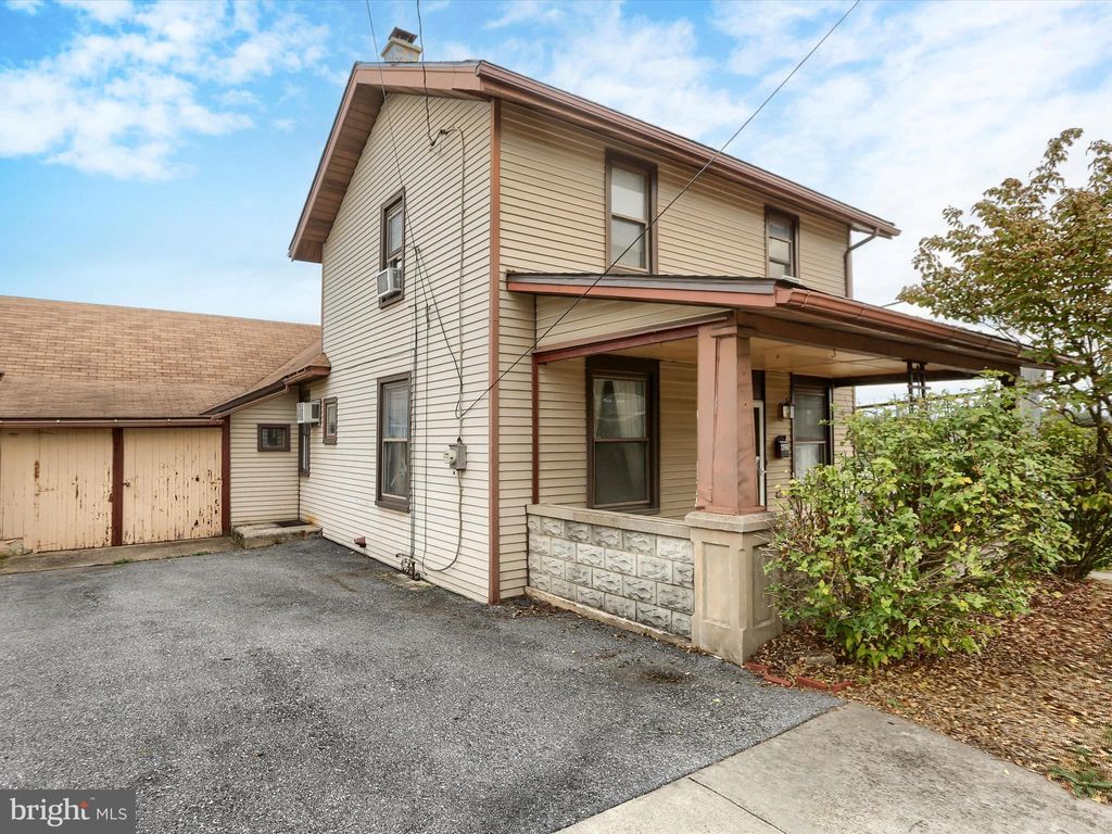 Photo of 425 State Street, ENOLA, PA 17025 (MLS # PACB2047342)