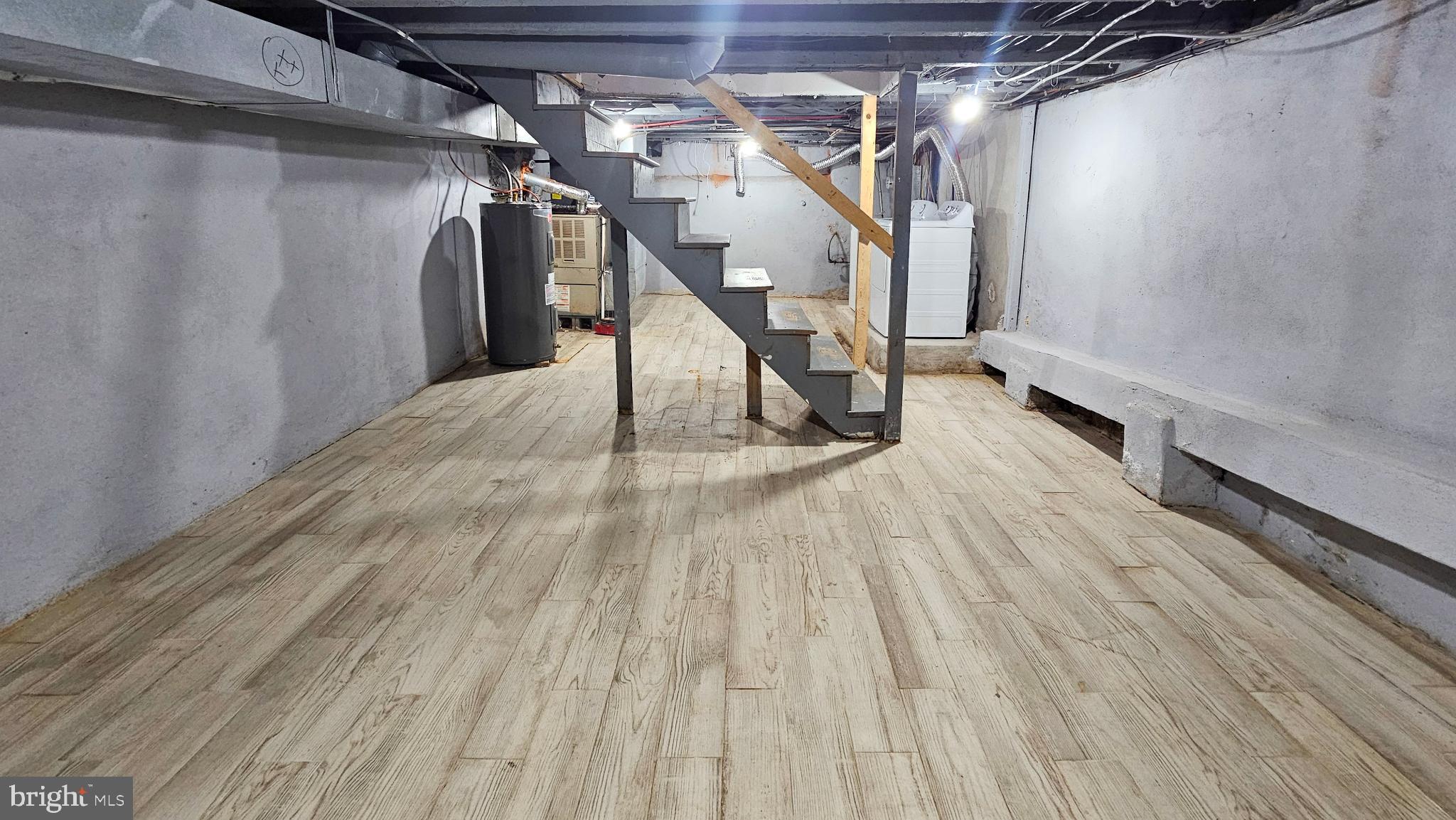 EAST KENSINGTON - Residential