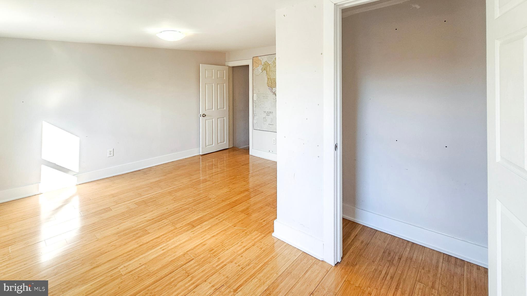 EAST KENSINGTON - Residential