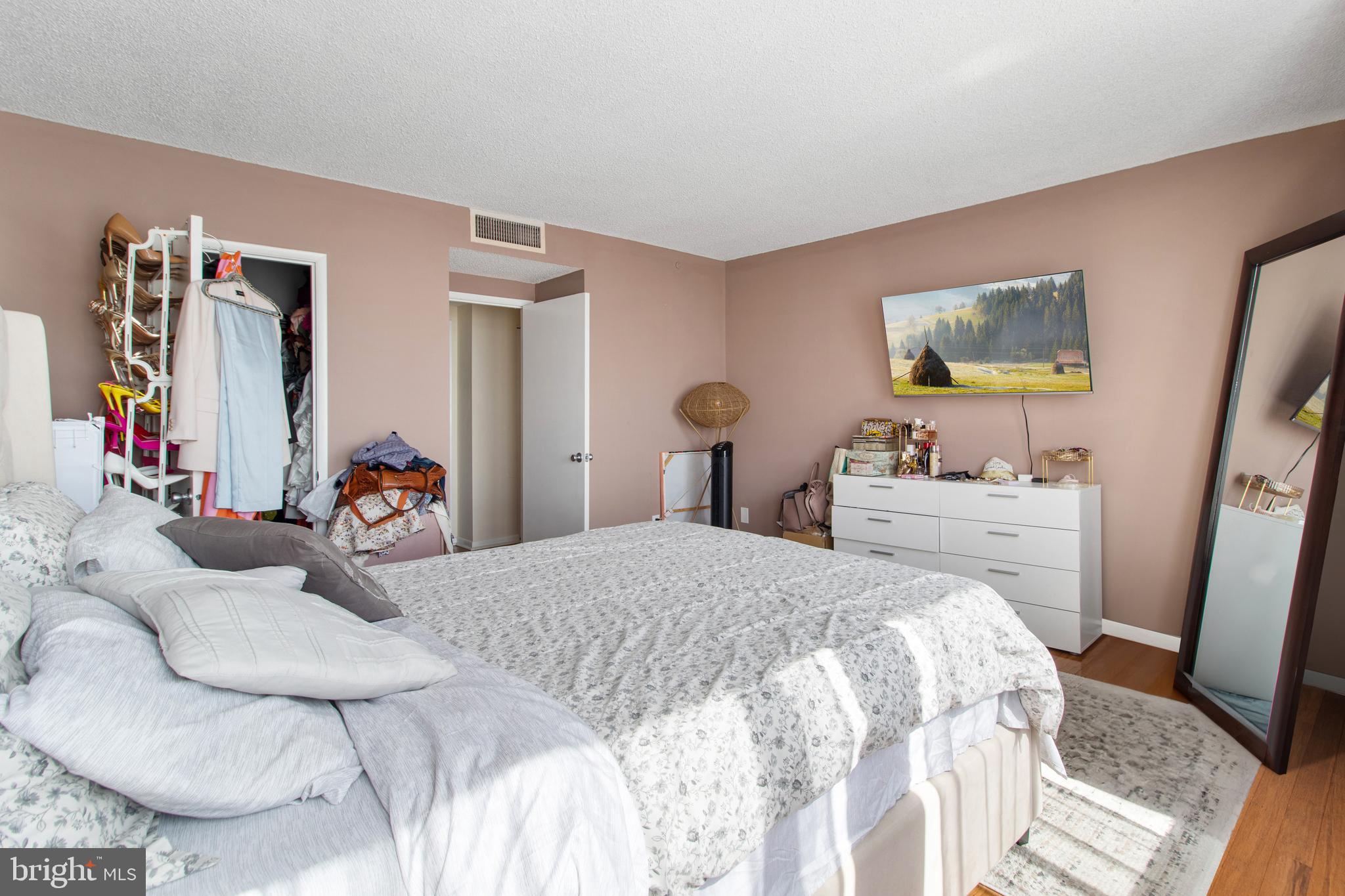 OLYMPUS INCL - Residential Lease