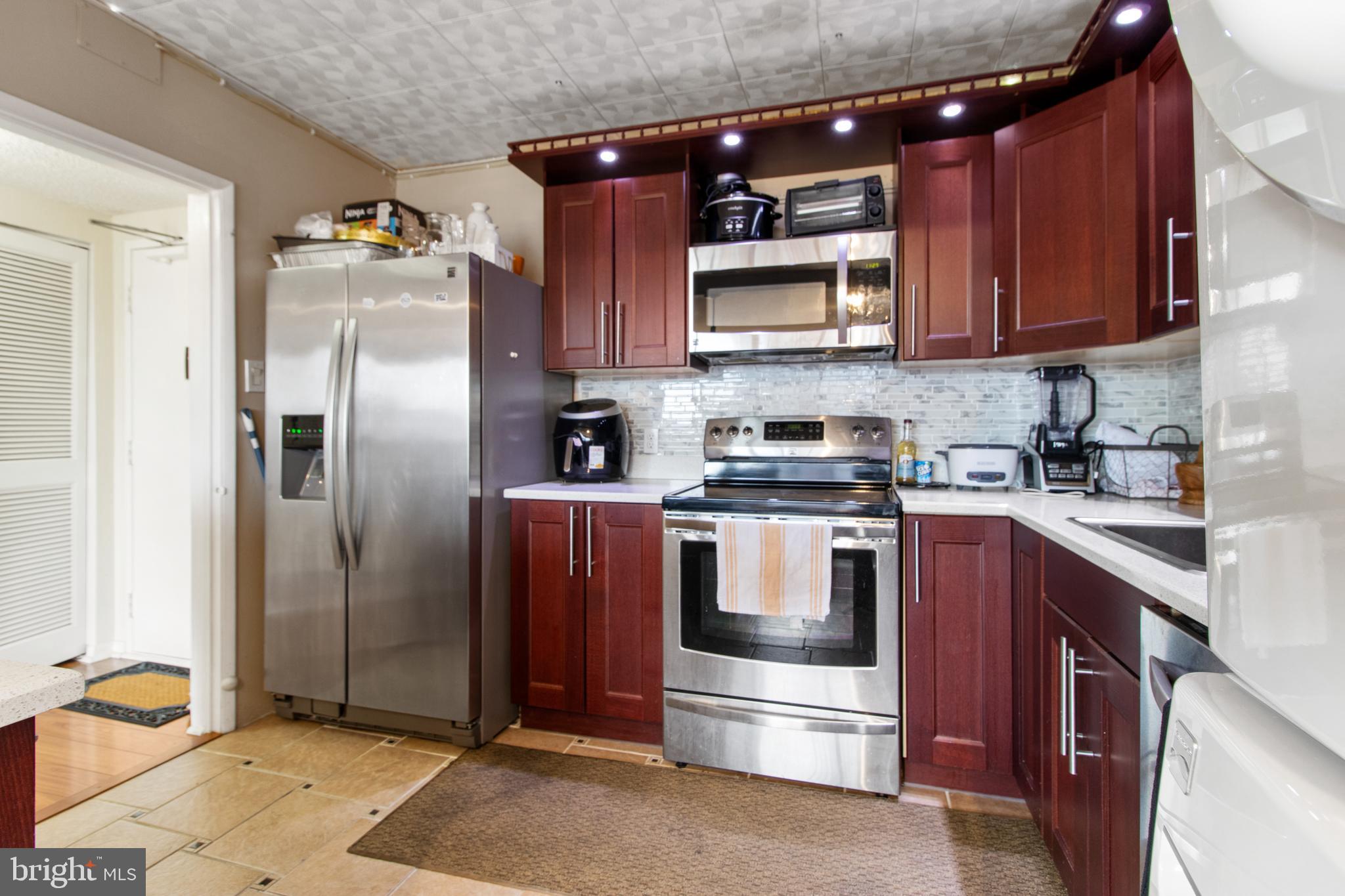 OLYMPUS INCL - Residential Lease