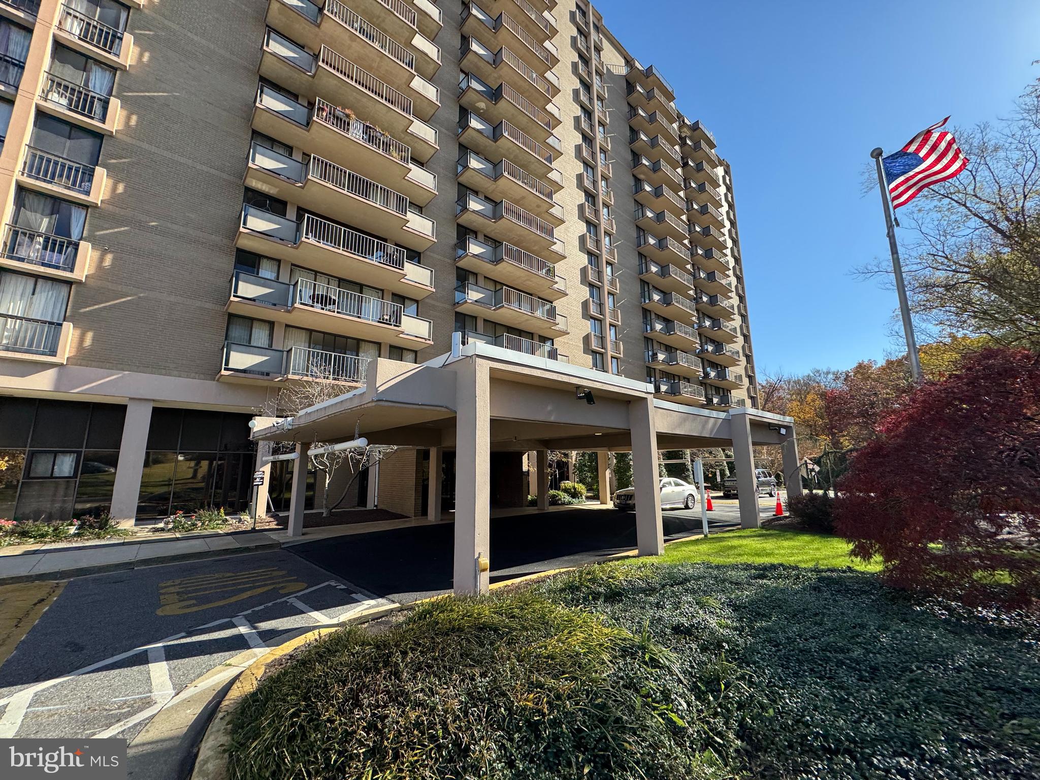 6100 WESTCHESTER PARK DRIVE 915