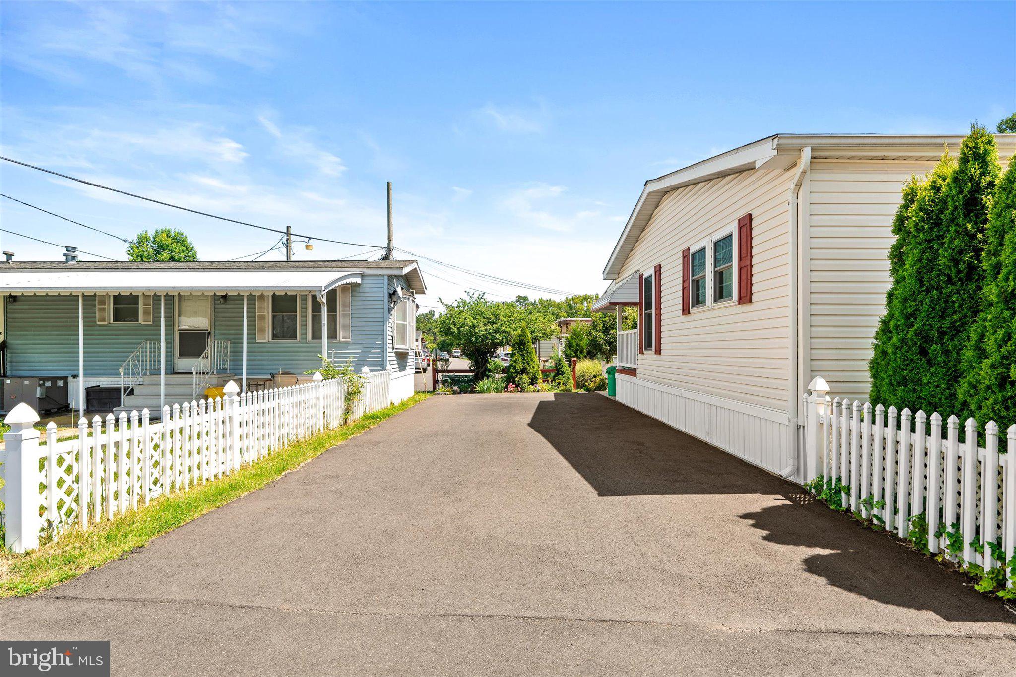 605 THIRD AVENUE