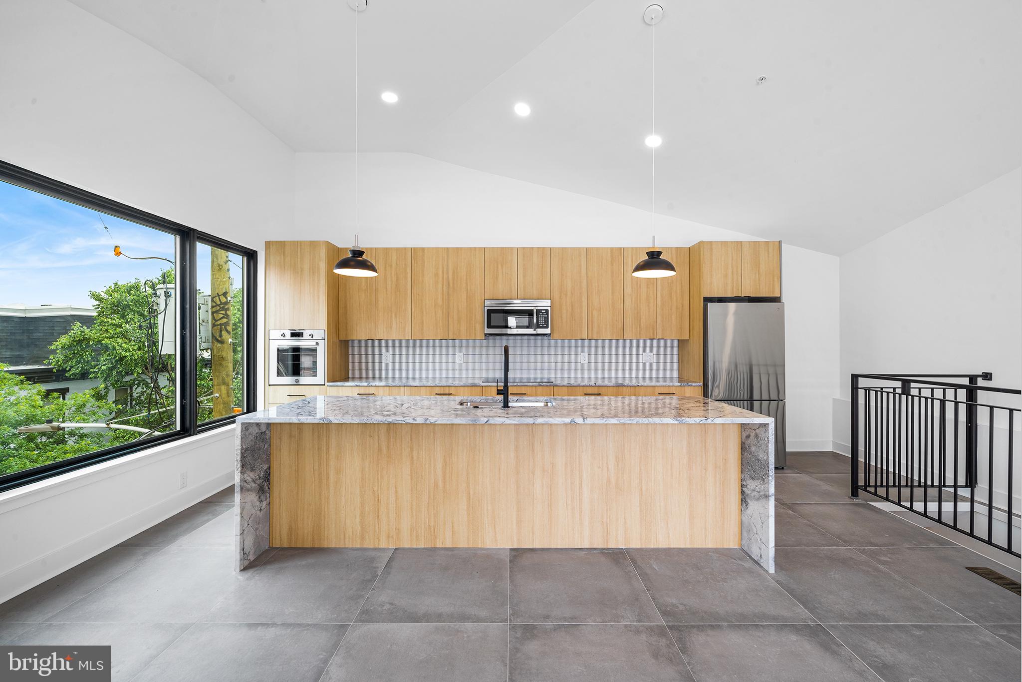 FISHTOWN - Residential Lease