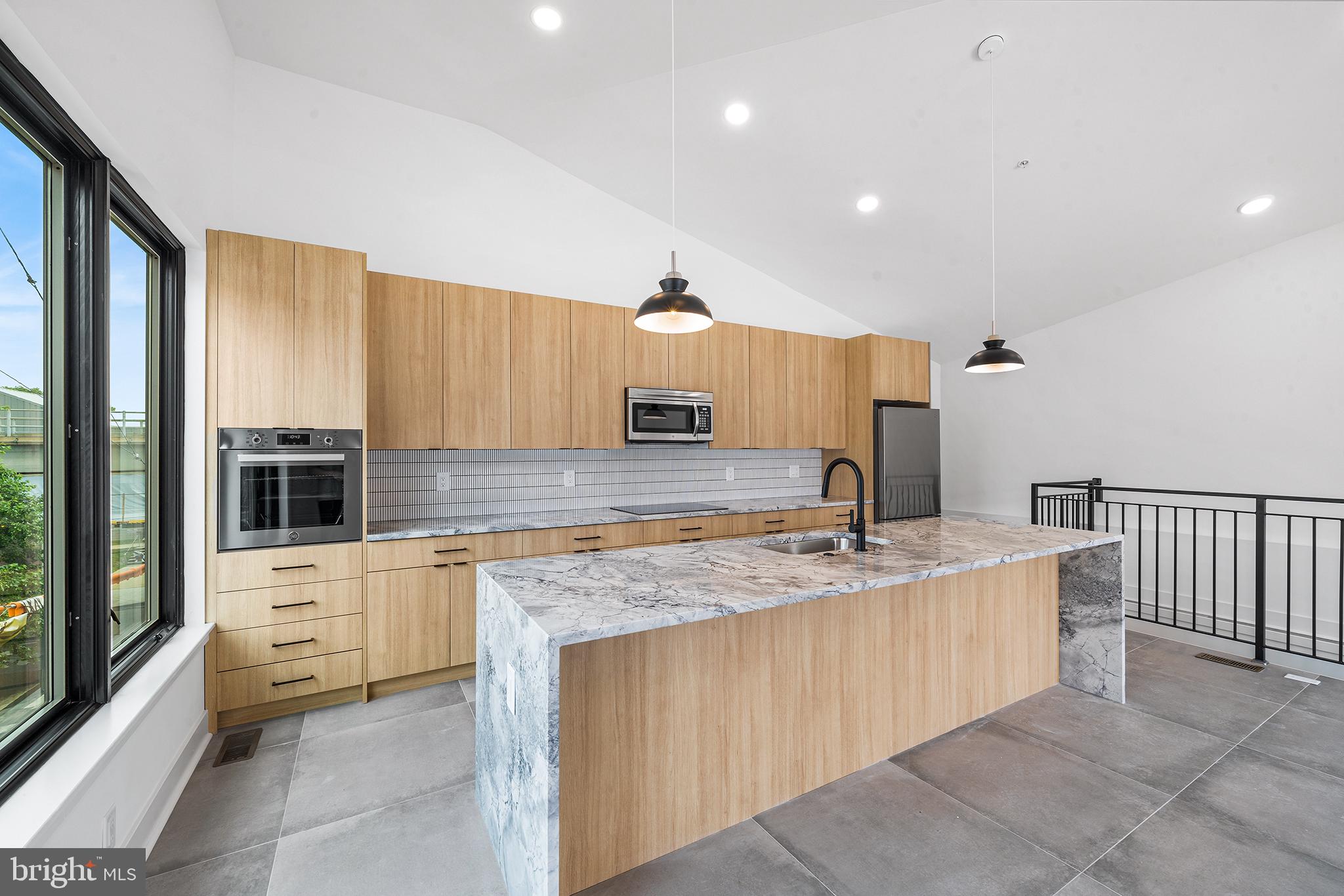 FISHTOWN - Residential Lease