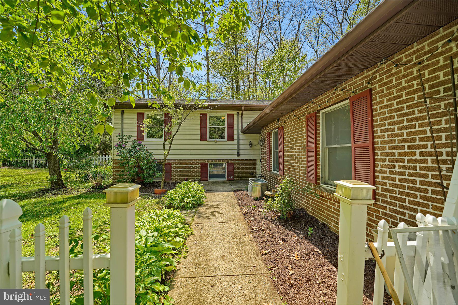 OAKWOOD - Residential