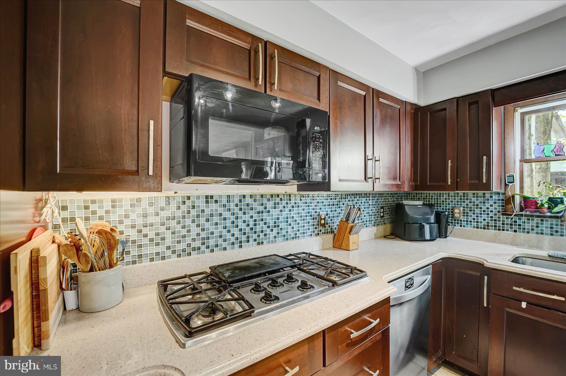 OAKWOOD - Residential