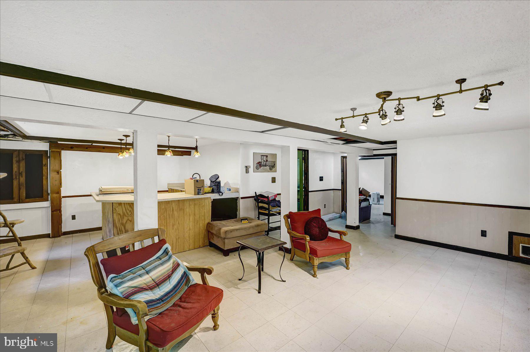OAKWOOD - Residential