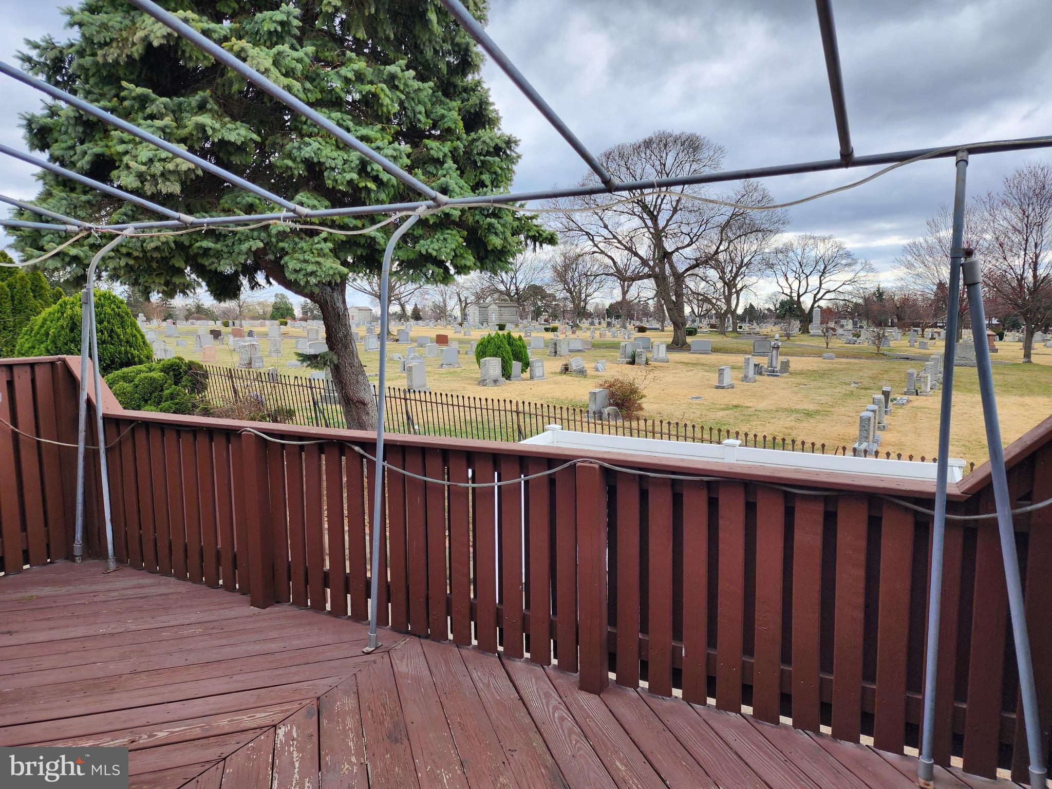 MAYFAIR (WEST) - Residential