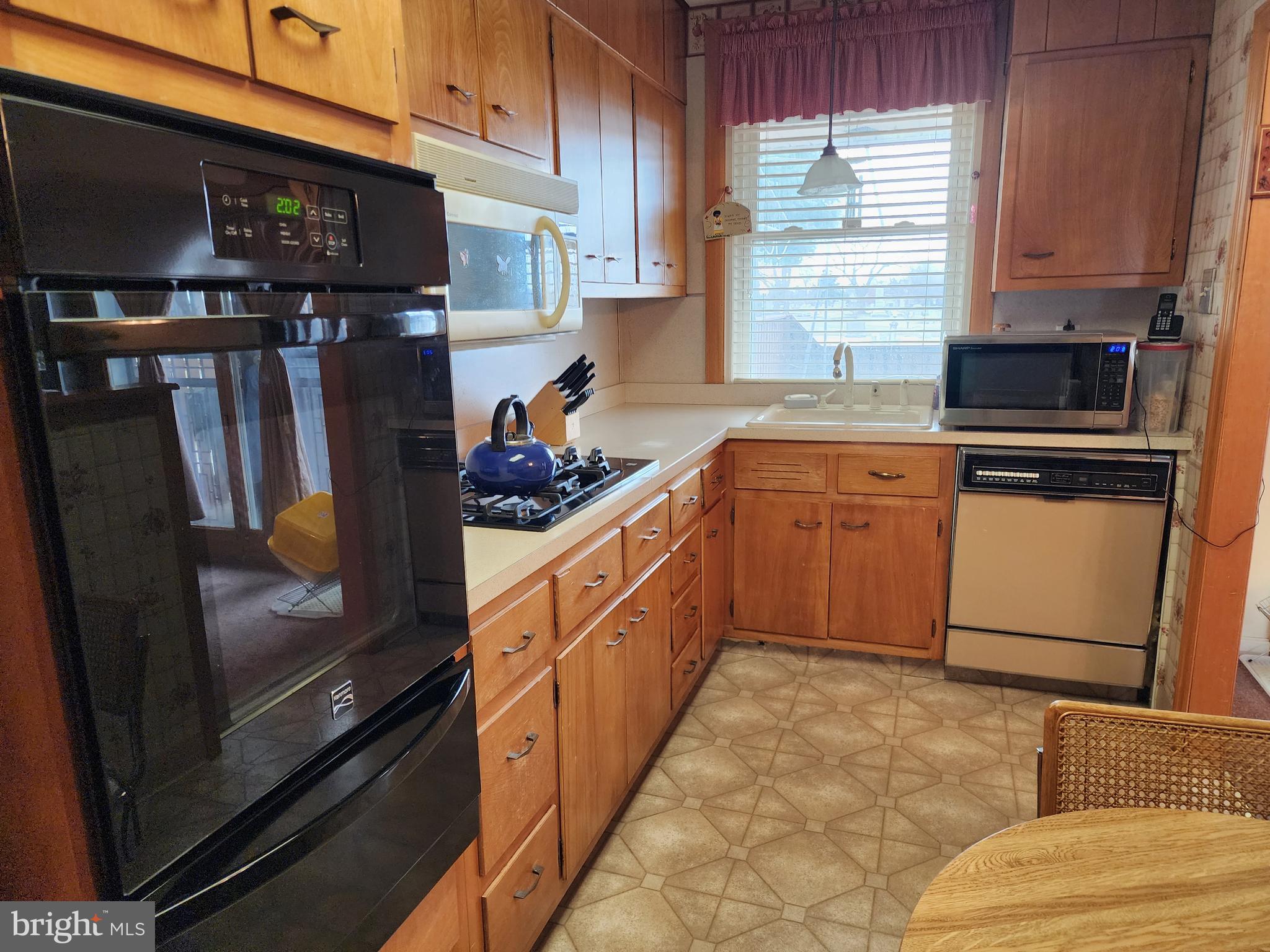 MAYFAIR (WEST) - Residential