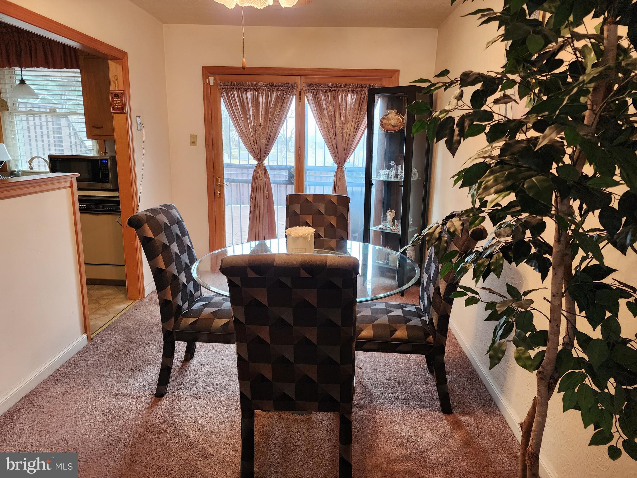 MAYFAIR (WEST) - Residential