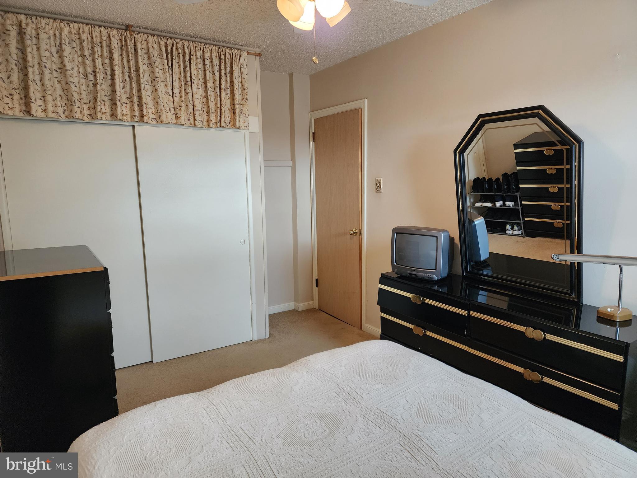 MAYFAIR (WEST) - Residential