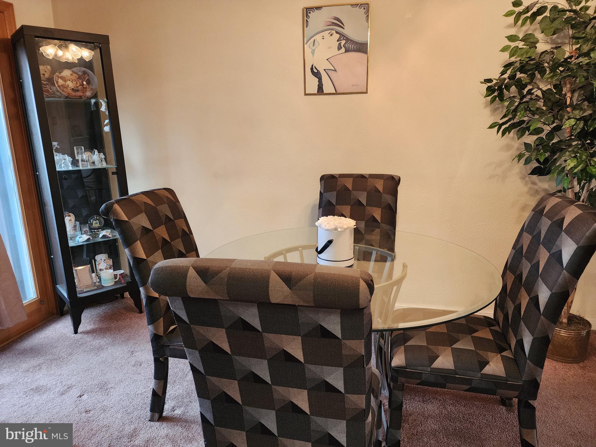 MAYFAIR (WEST) - Residential