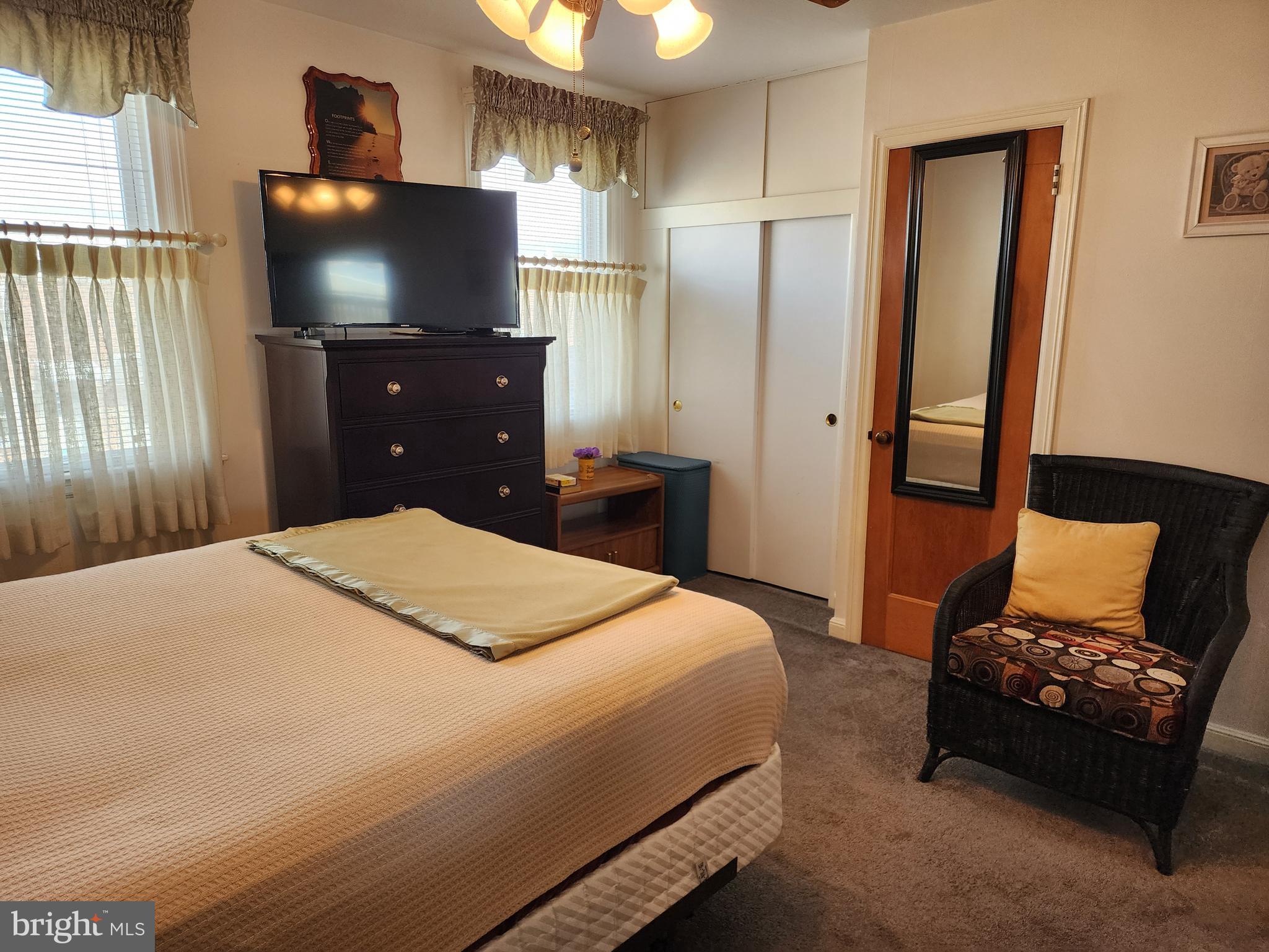 MAYFAIR (WEST) - Residential