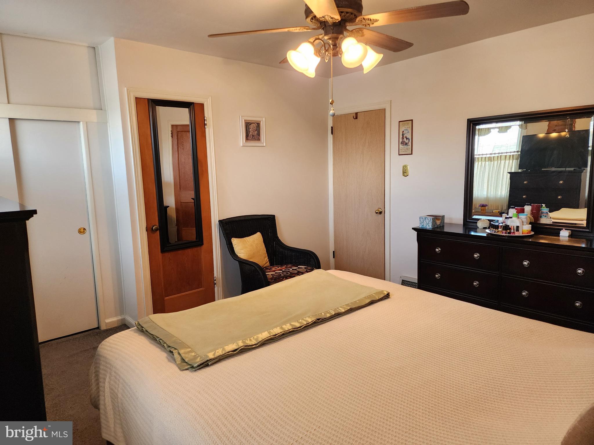 MAYFAIR (WEST) - Residential