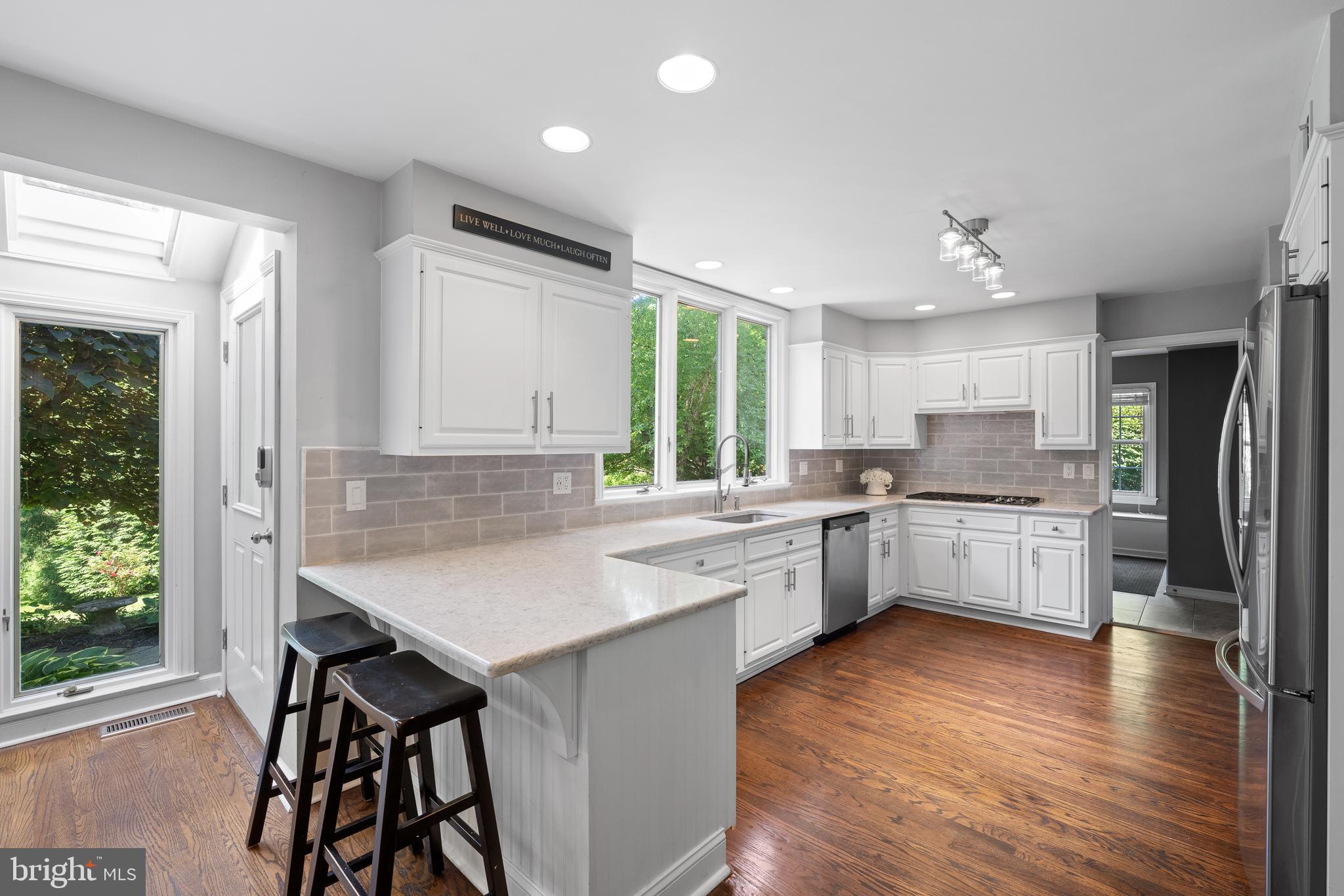 RAVENSCLIFF - Residential