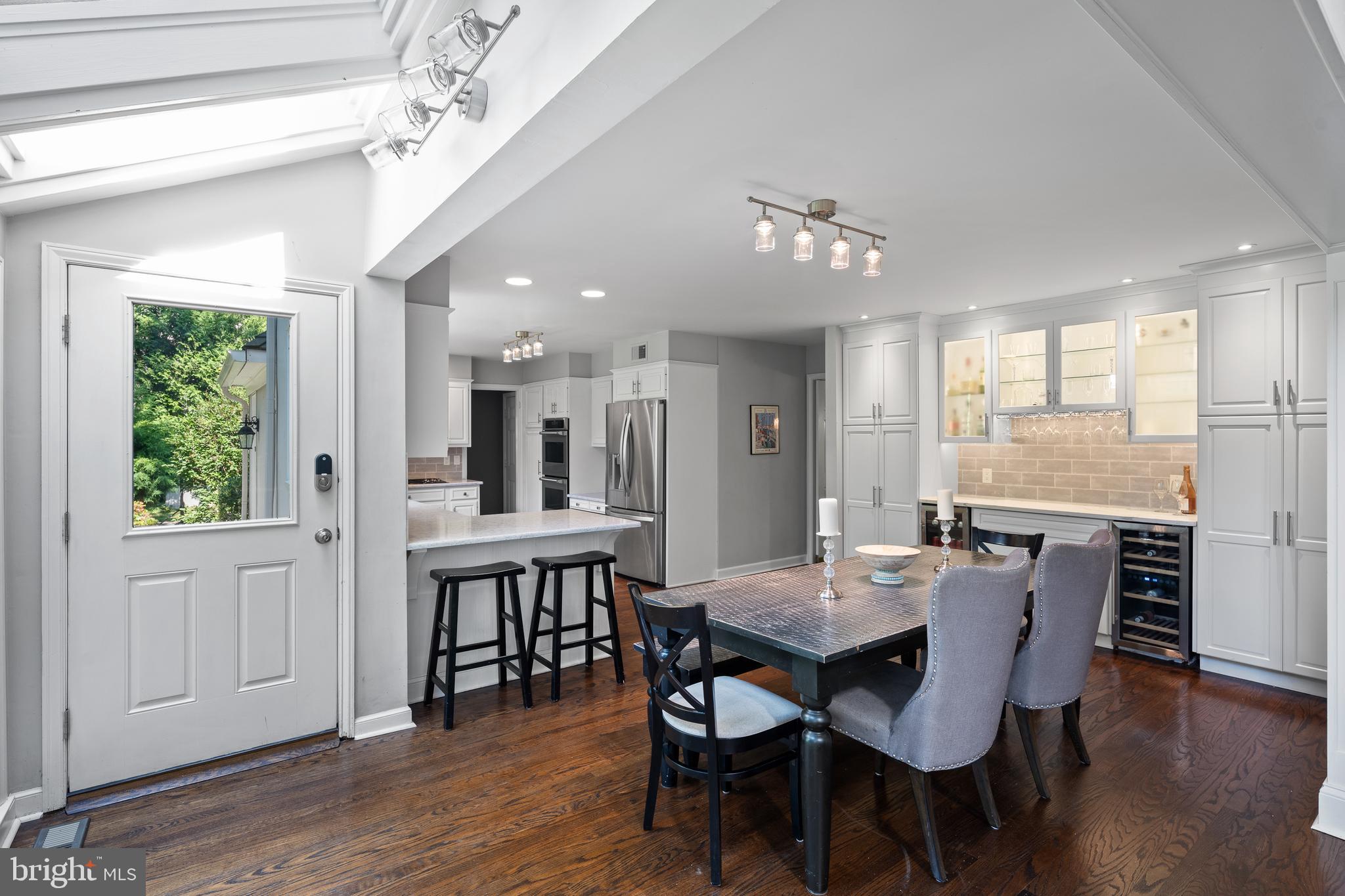 RAVENSCLIFF - Residential