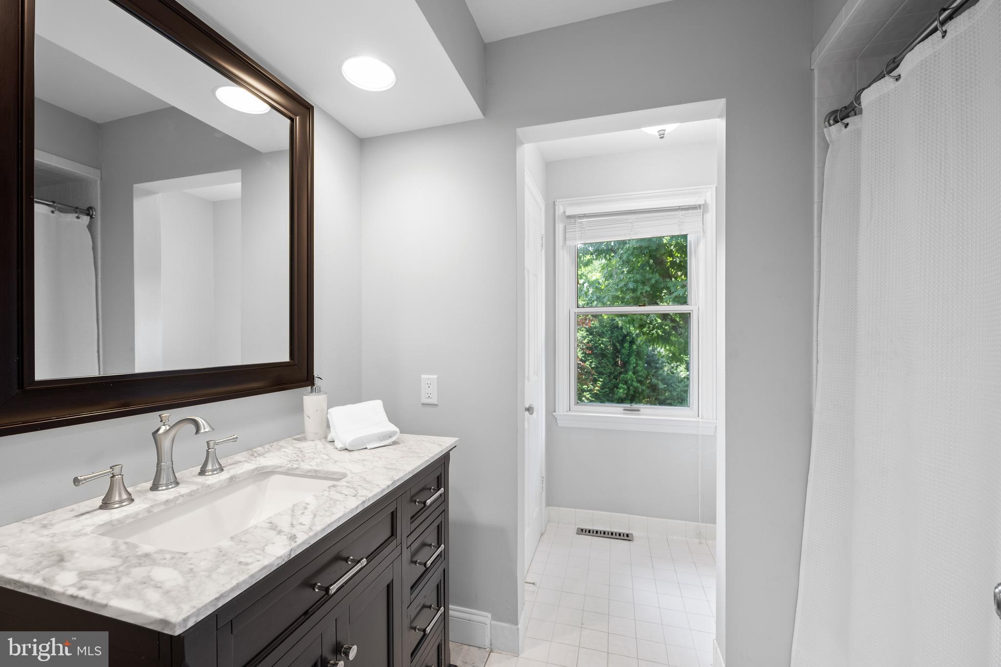 RAVENSCLIFF - Residential