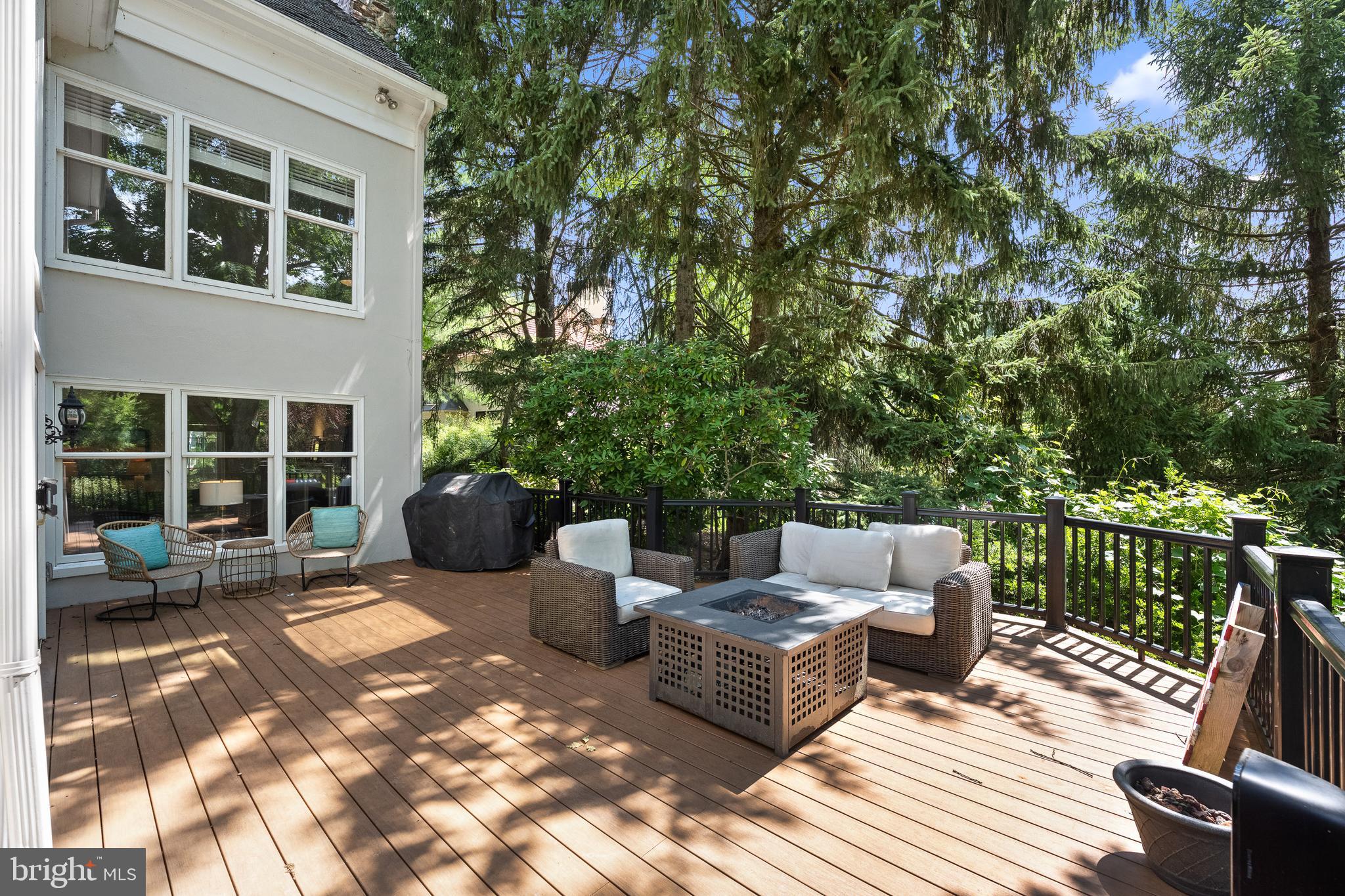 RAVENSCLIFF - Residential