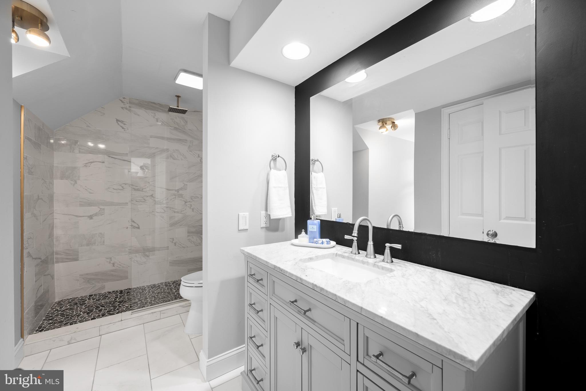 RAVENSCLIFF - Residential