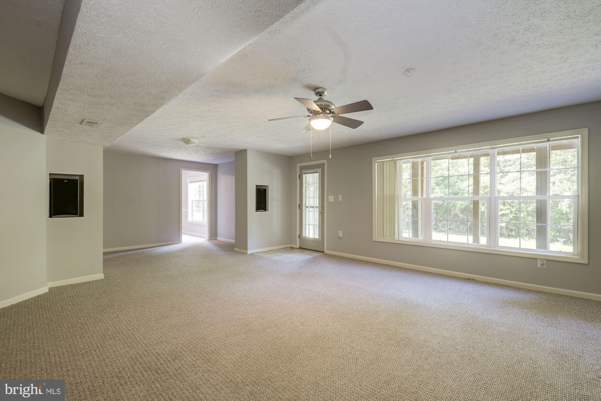 FOX RUN - Residential