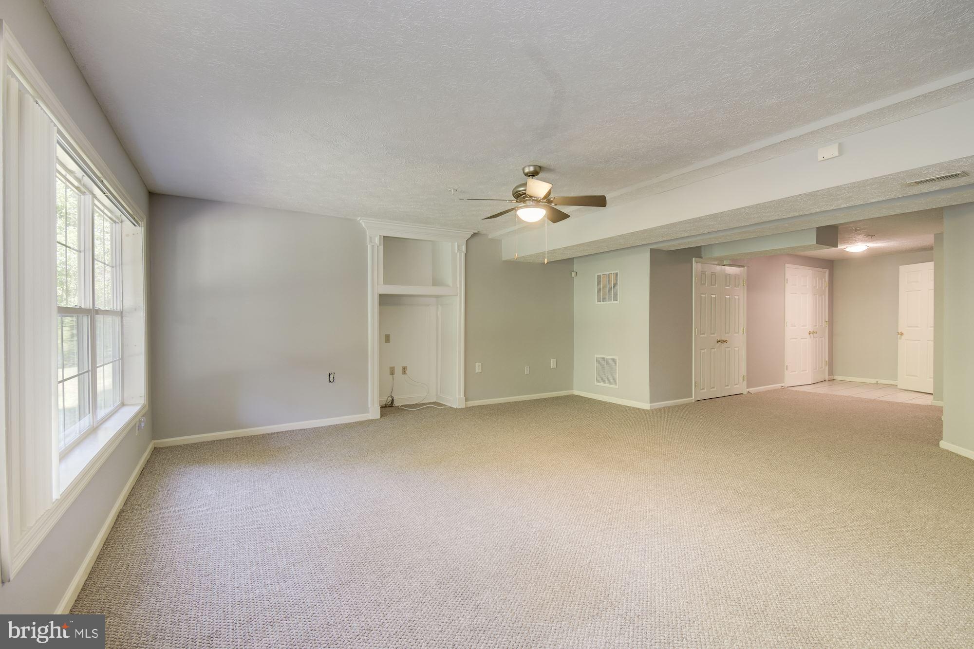 FOX RUN - Residential