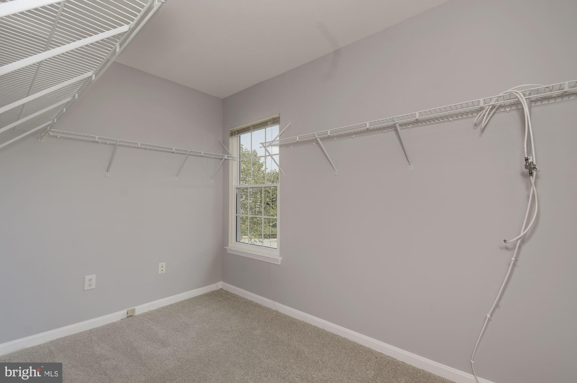 FOX RUN - Residential