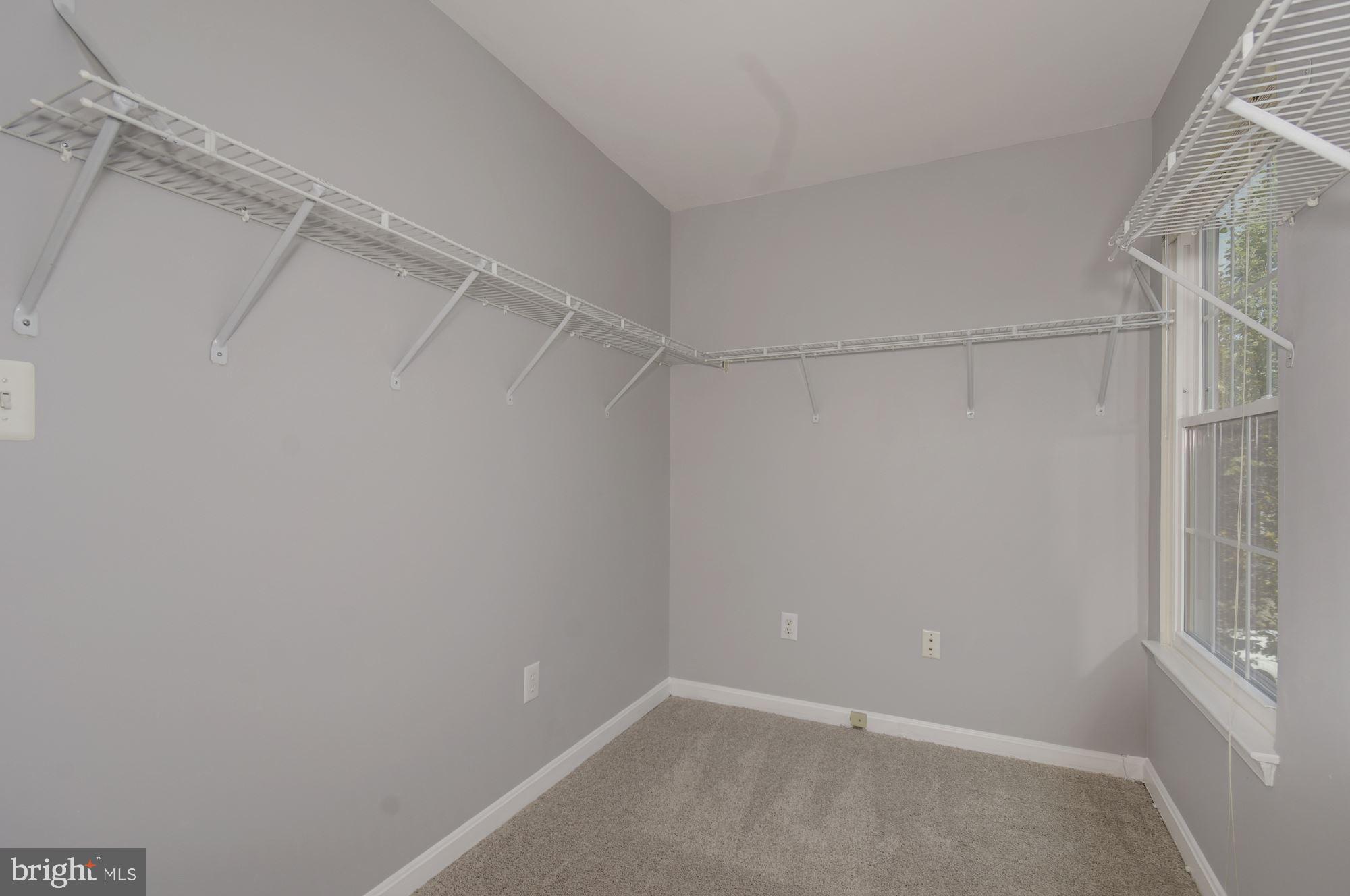 FOX RUN - Residential