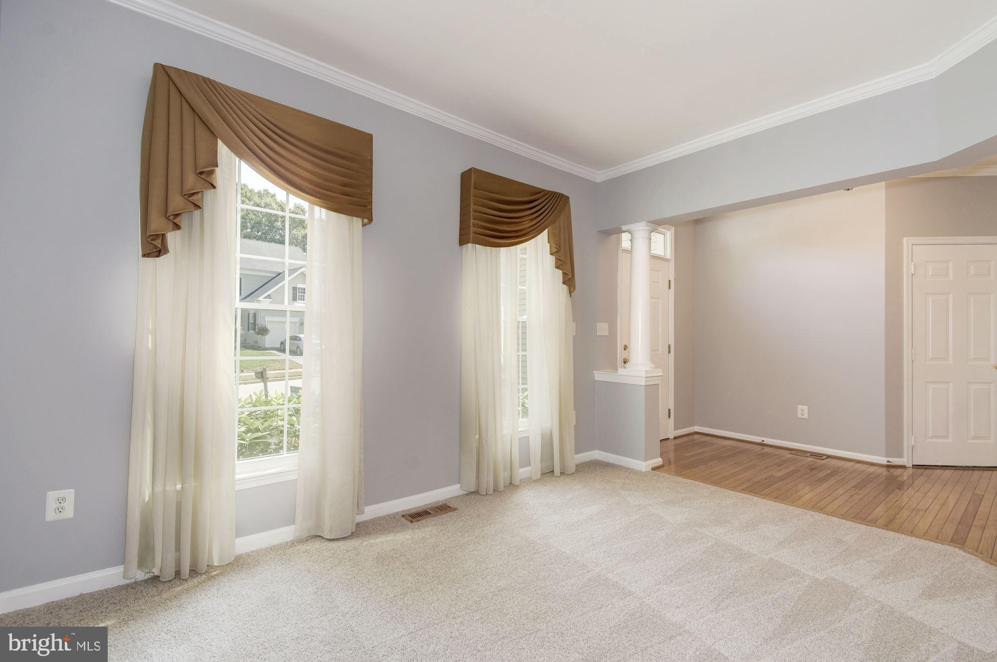 FOX RUN - Residential