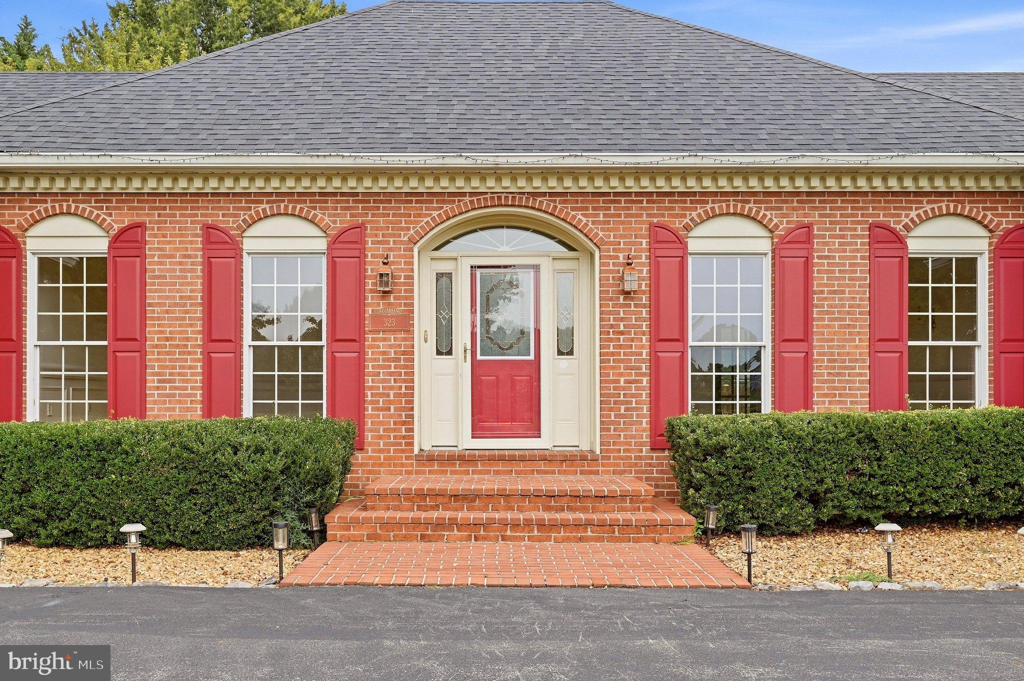 323 EASTLAND DRIVE