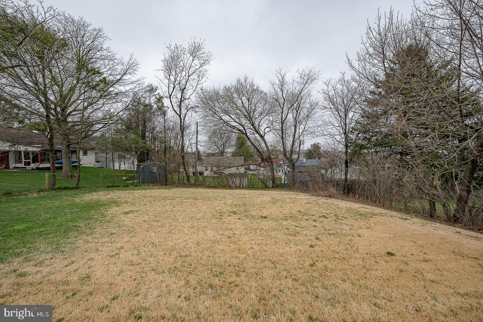 HENDERSON PARK - Residential