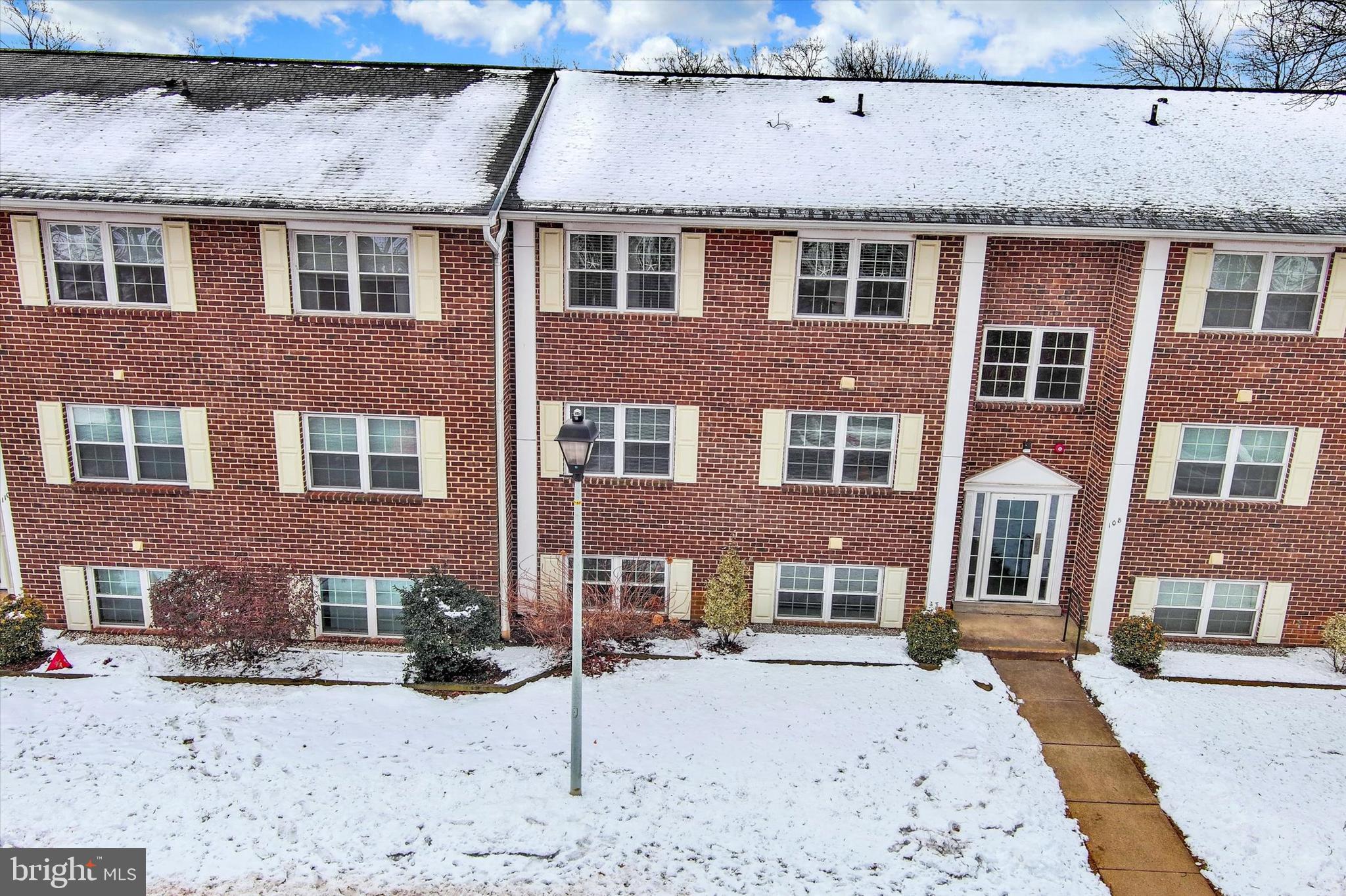 HICKORY HILLS CONDOMINIUMS - Residential