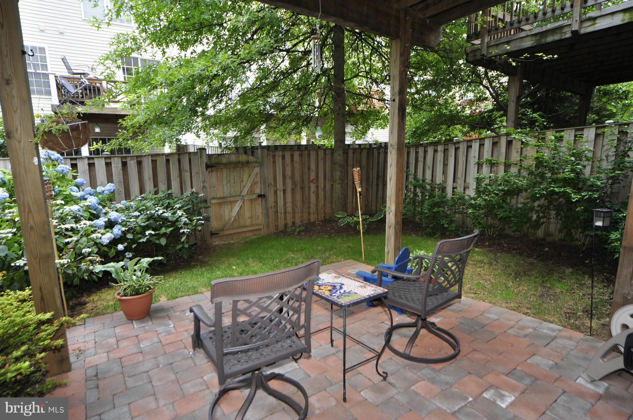 STONEGATE - Residential