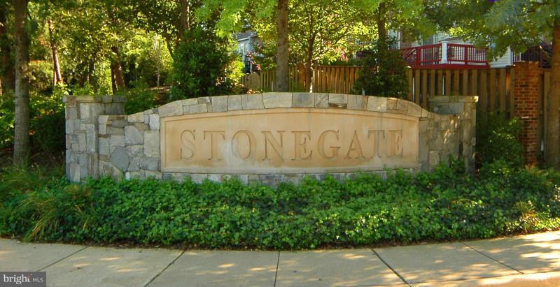 STONEGATE - Residential