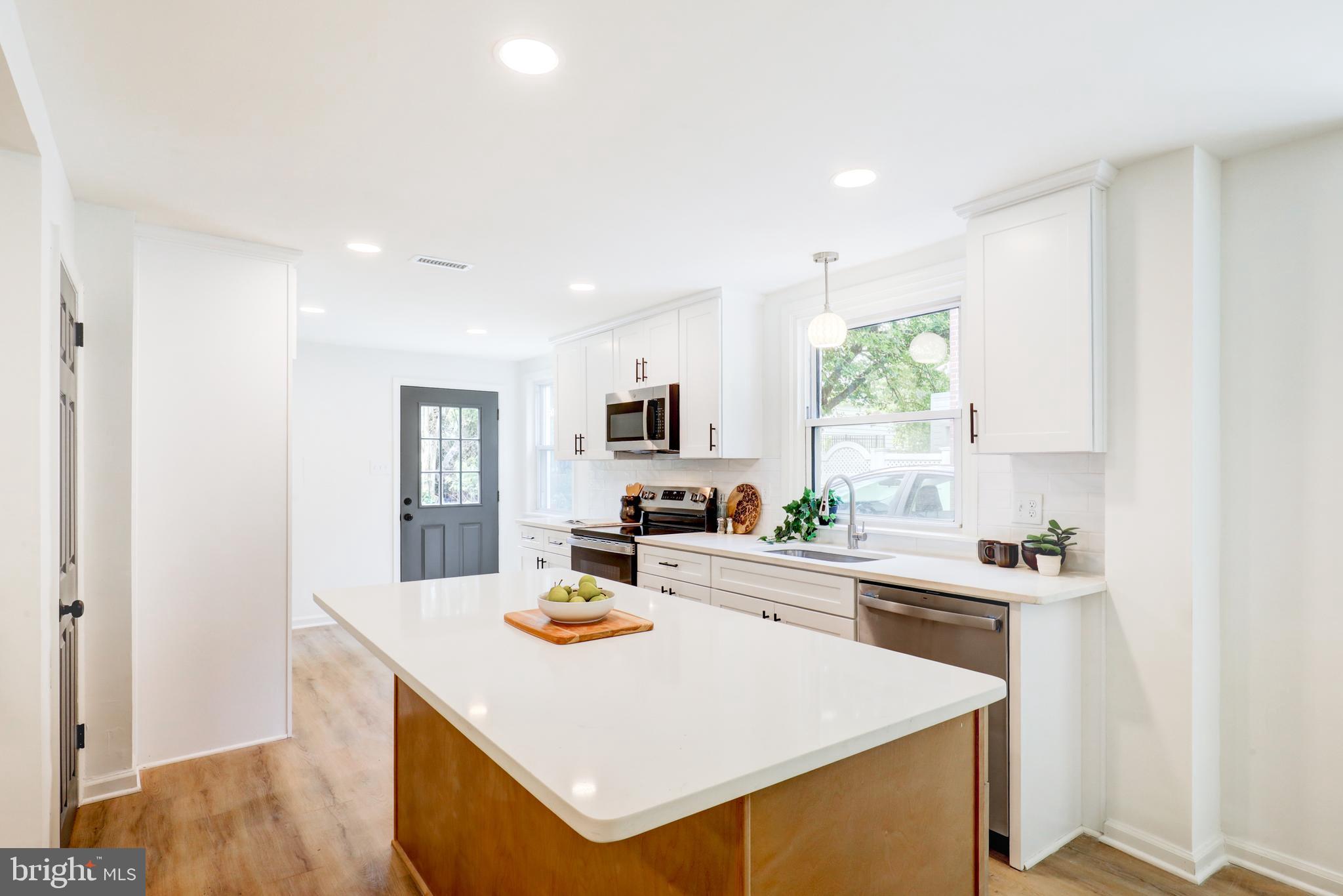 HAVERTOWN - Residential