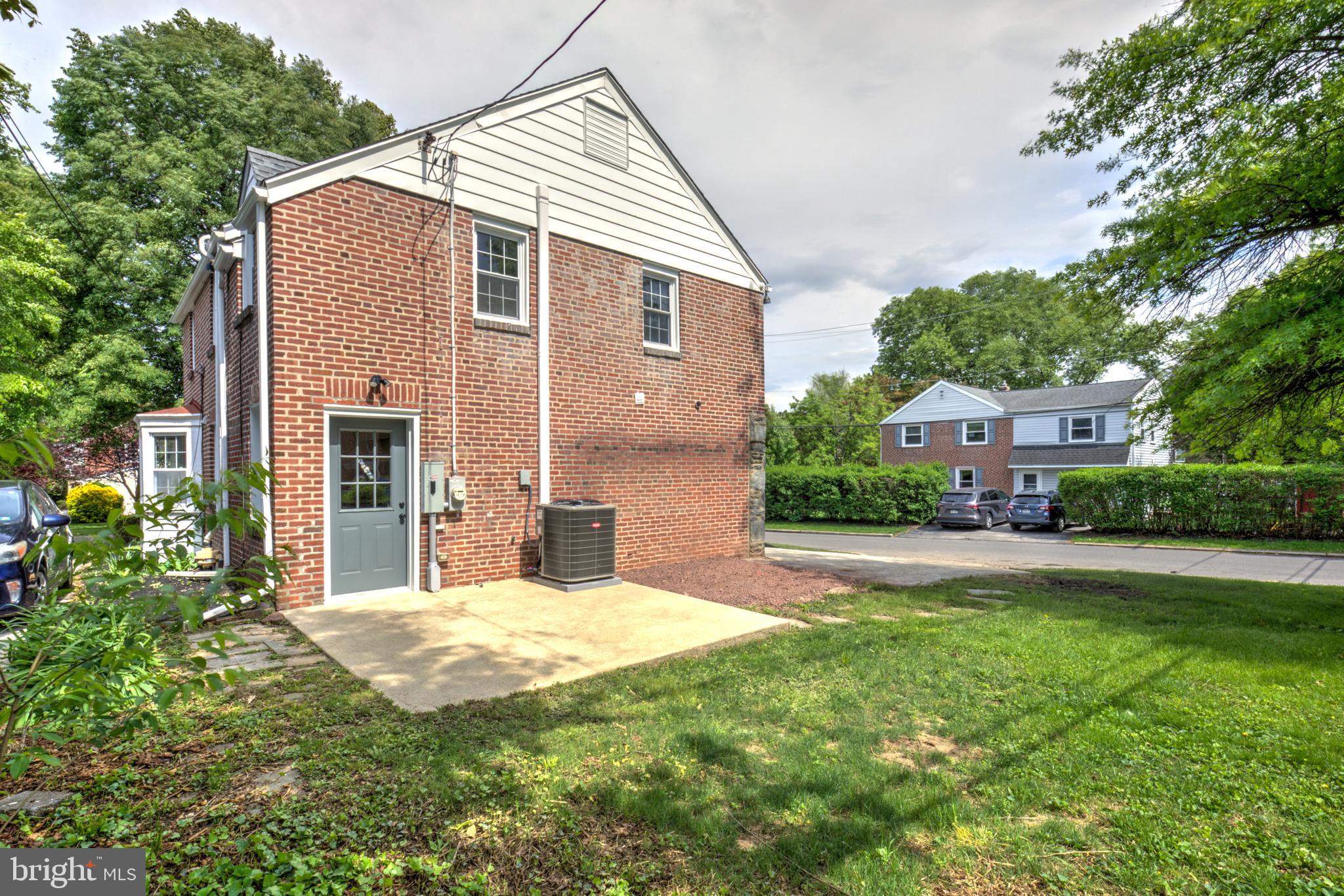 HAVERTOWN - Residential